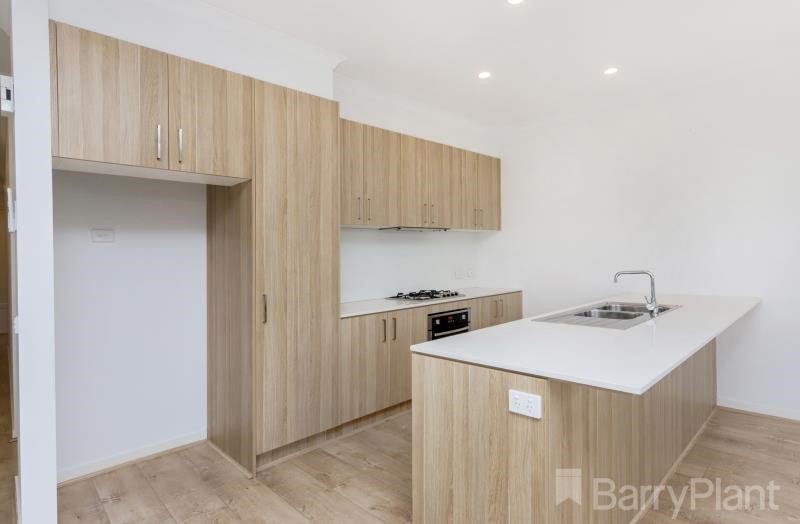 10 Ardour Grove, Craigieburn, VIC 3064, Craigieburn - Thumbnail 2