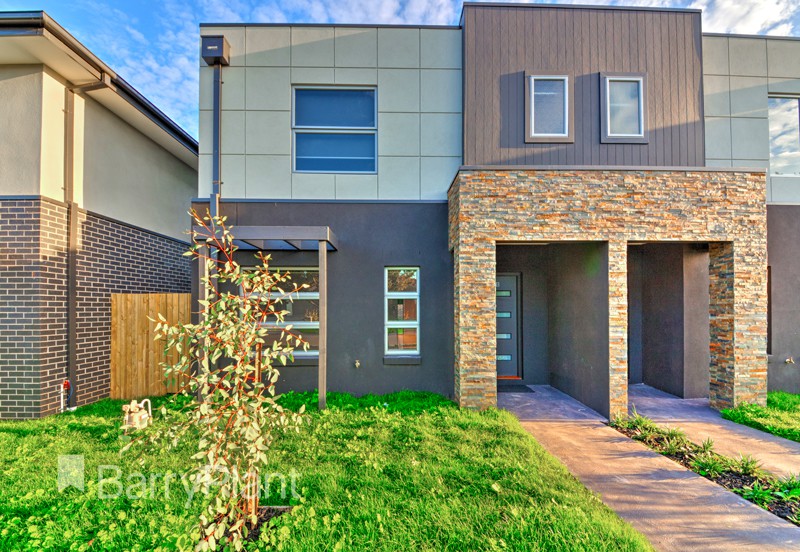 10 Armadale Place, Hillside, VIC 3037, Hillside - Thumbnail 2