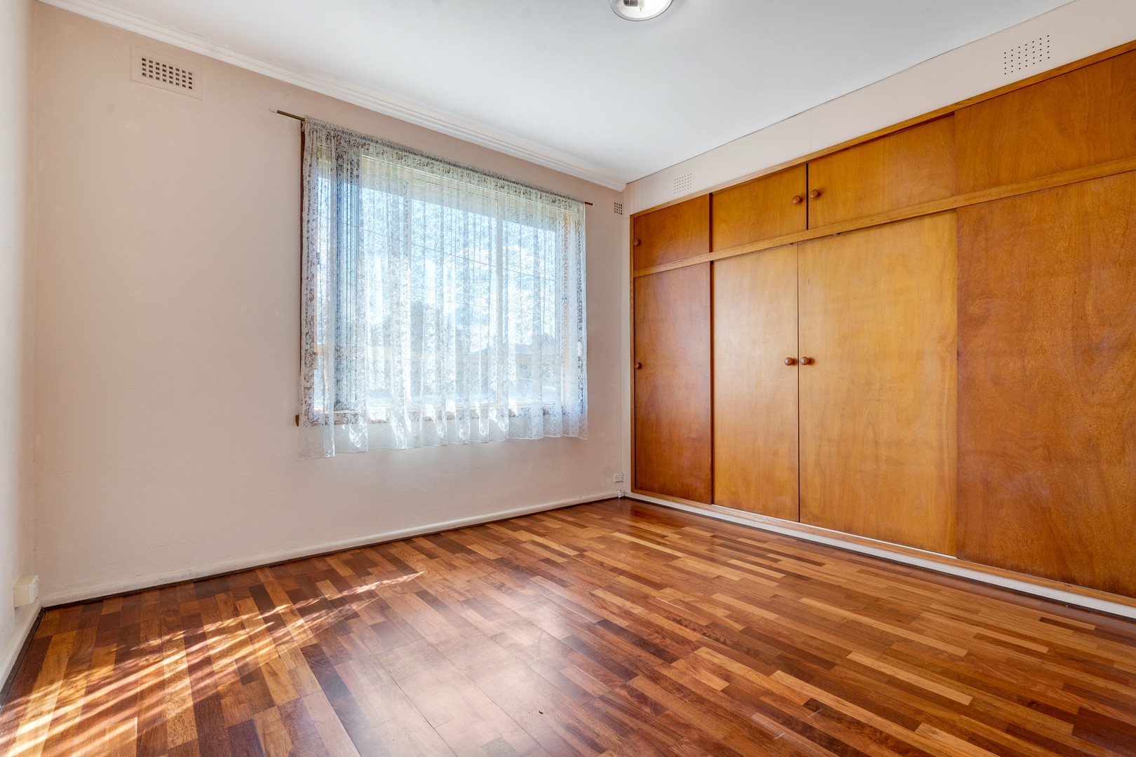 10 Ashe Crescent, Bellfield, VIC 3081, Bellfield - Thumbnail 8