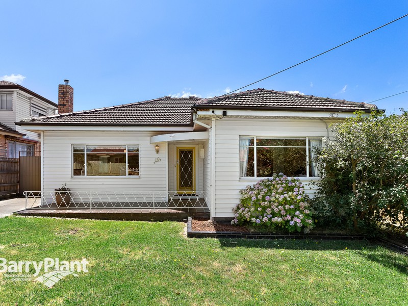 10 Ashkanasy Avenue, Pascoe Vale, VIC 3044 - Image - 13/05/2025