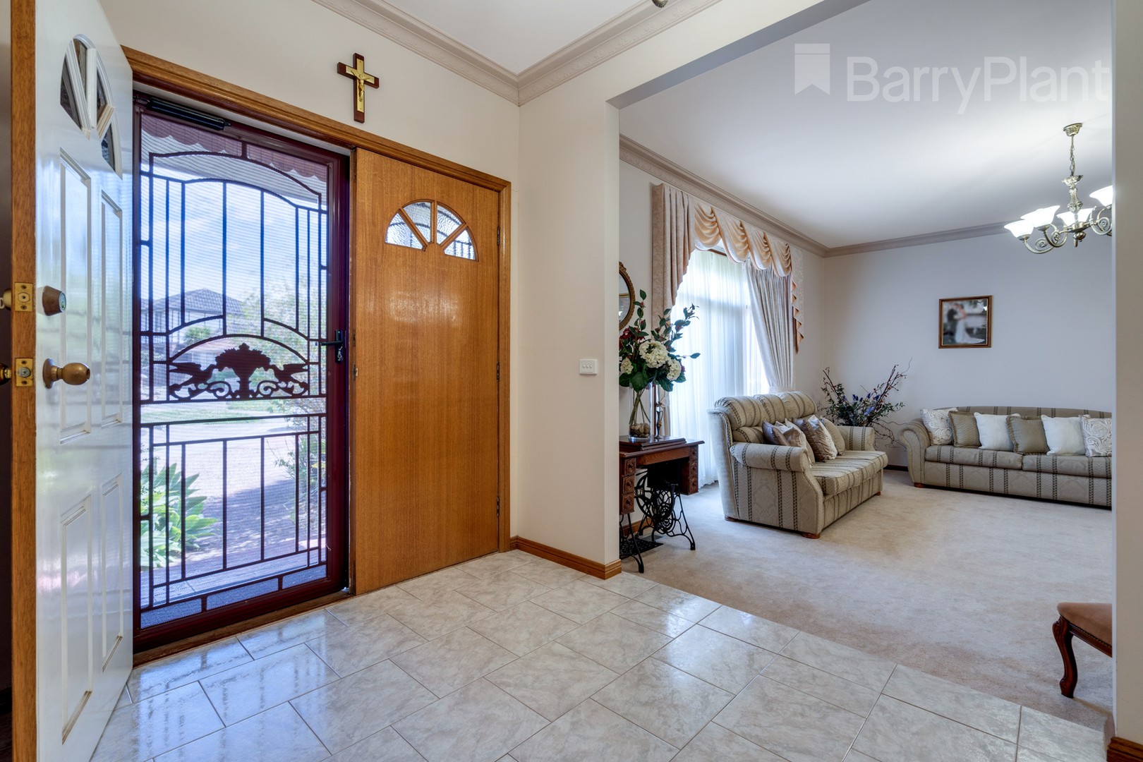 10 Ayr Close, Greenvale, VIC 3059, Greenvale - Thumbnail 2