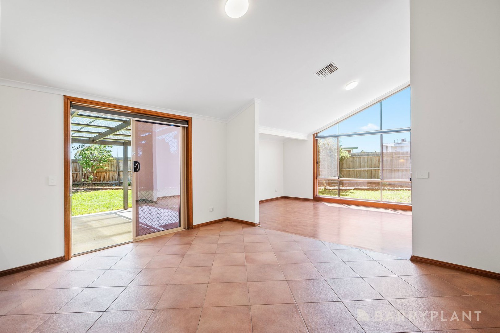 10 Barklya Court, Hoppers Crossing, VIC 3029, Hoppers Crossing - Thumbnail 4