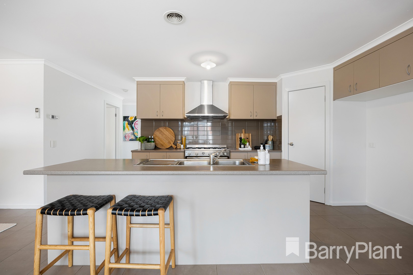 10 Barley Sheaf Drive, Miners Rest, VIC 3352, Miners Rest - Thumbnail 7