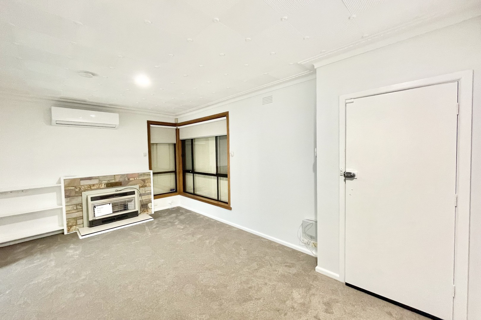 10 Barries Road, Melton, VIC 3337, Melton - Thumbnail 4