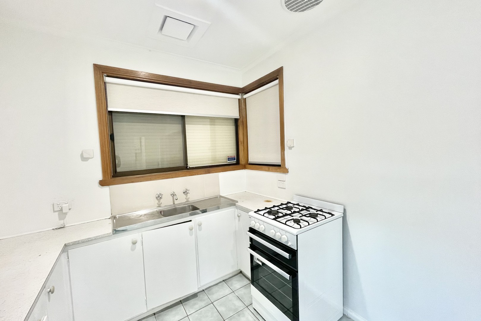 10 Barries Road, Melton, VIC 3337, Melton - Thumbnail 5