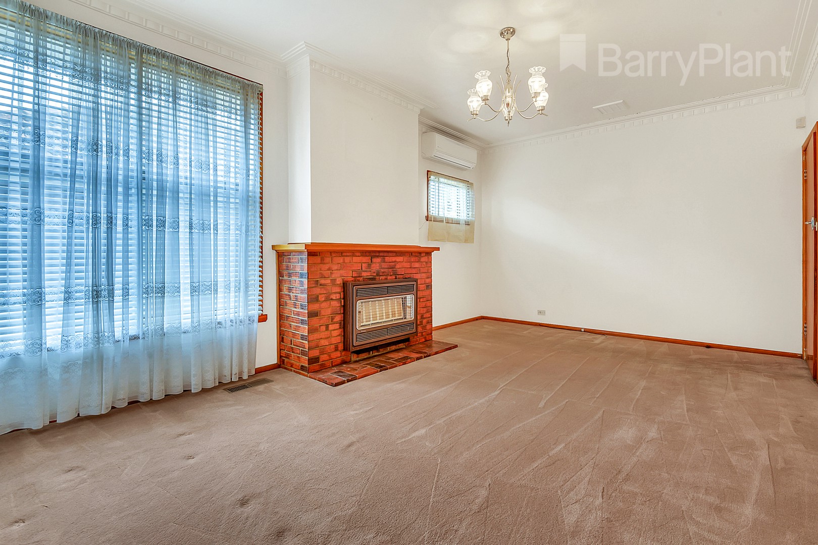 10 Barton Street, Reservoir, VIC 3073, Reservoir - Thumbnail 3