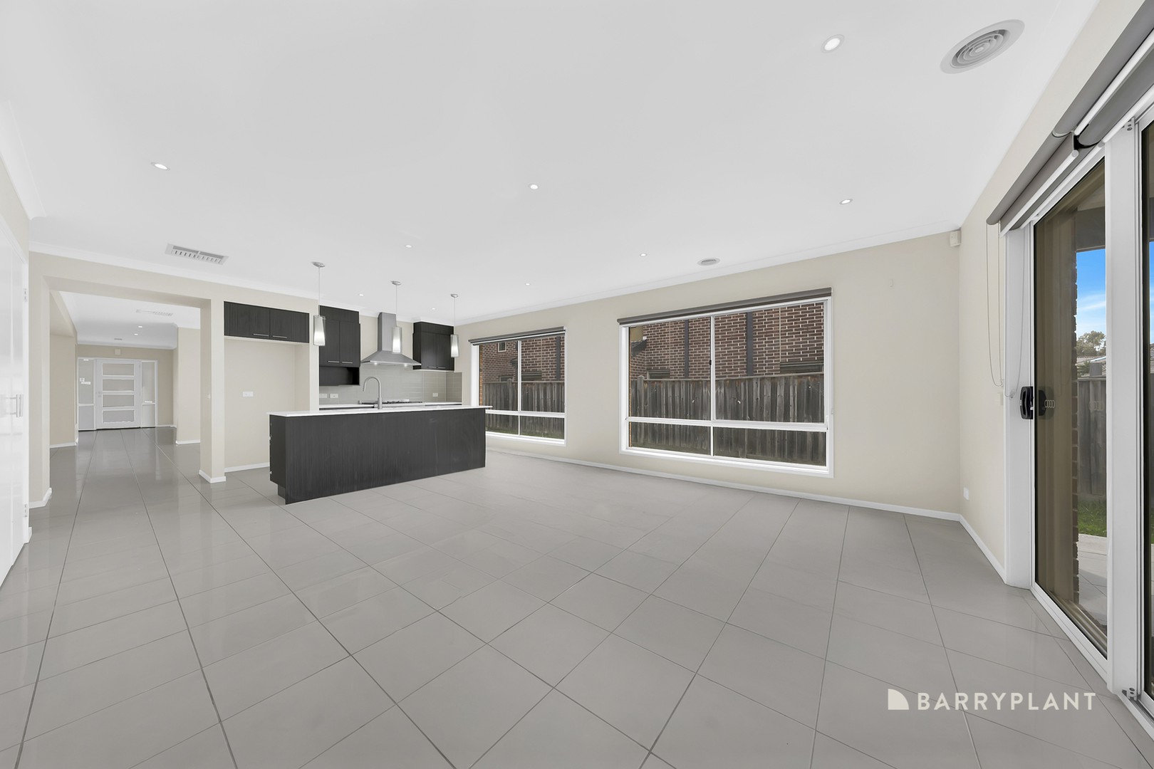 10 Basken Drive, South Morang, VIC 3752, South Morang - Thumbnail 2