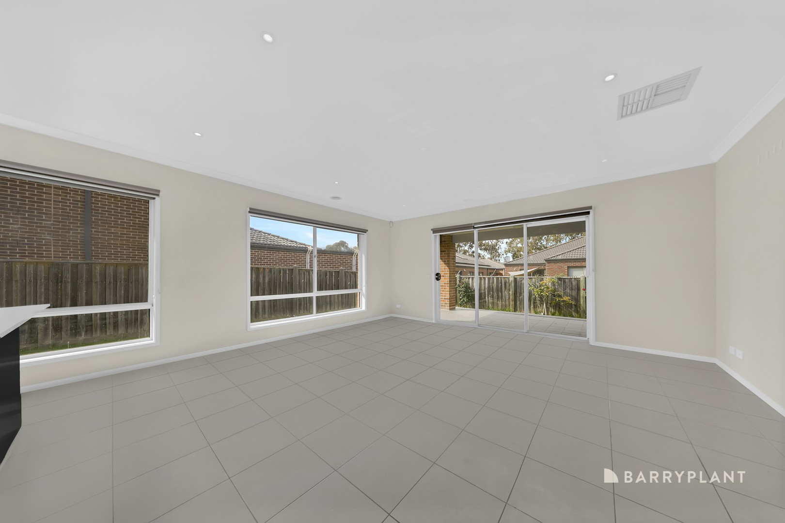 10 Basken Drive, South Morang, VIC 3752, South Morang - Thumbnail 4