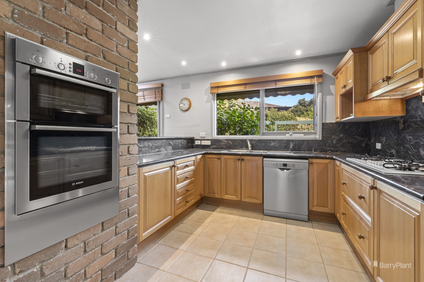 10 Bedford Court, Heidelberg, VIC 3084, Heidelberg - Thumbnail 3