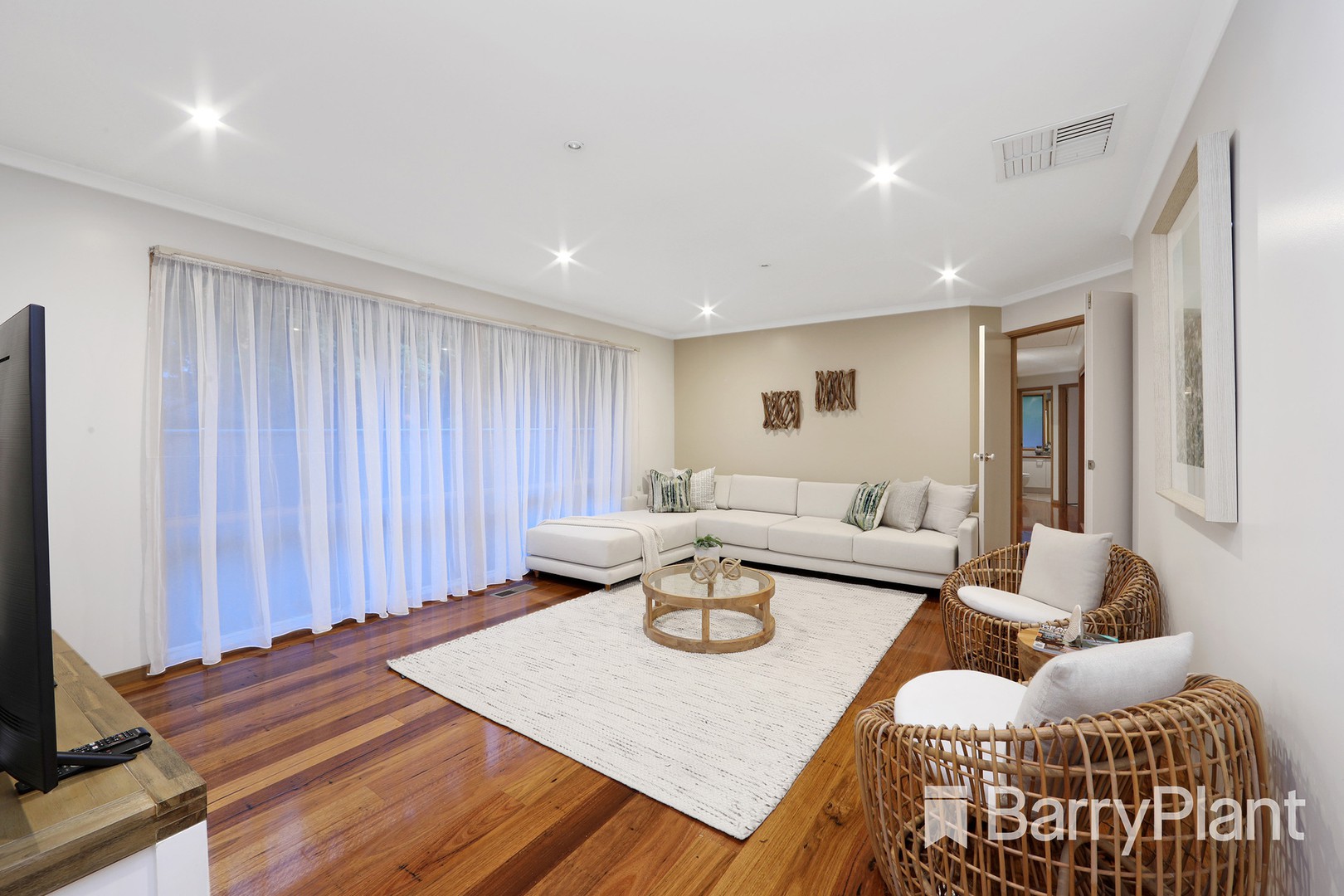 10 Bellbrook Drive, Dandenong North, VIC 3175, Dandenong North - Thumbnail 2