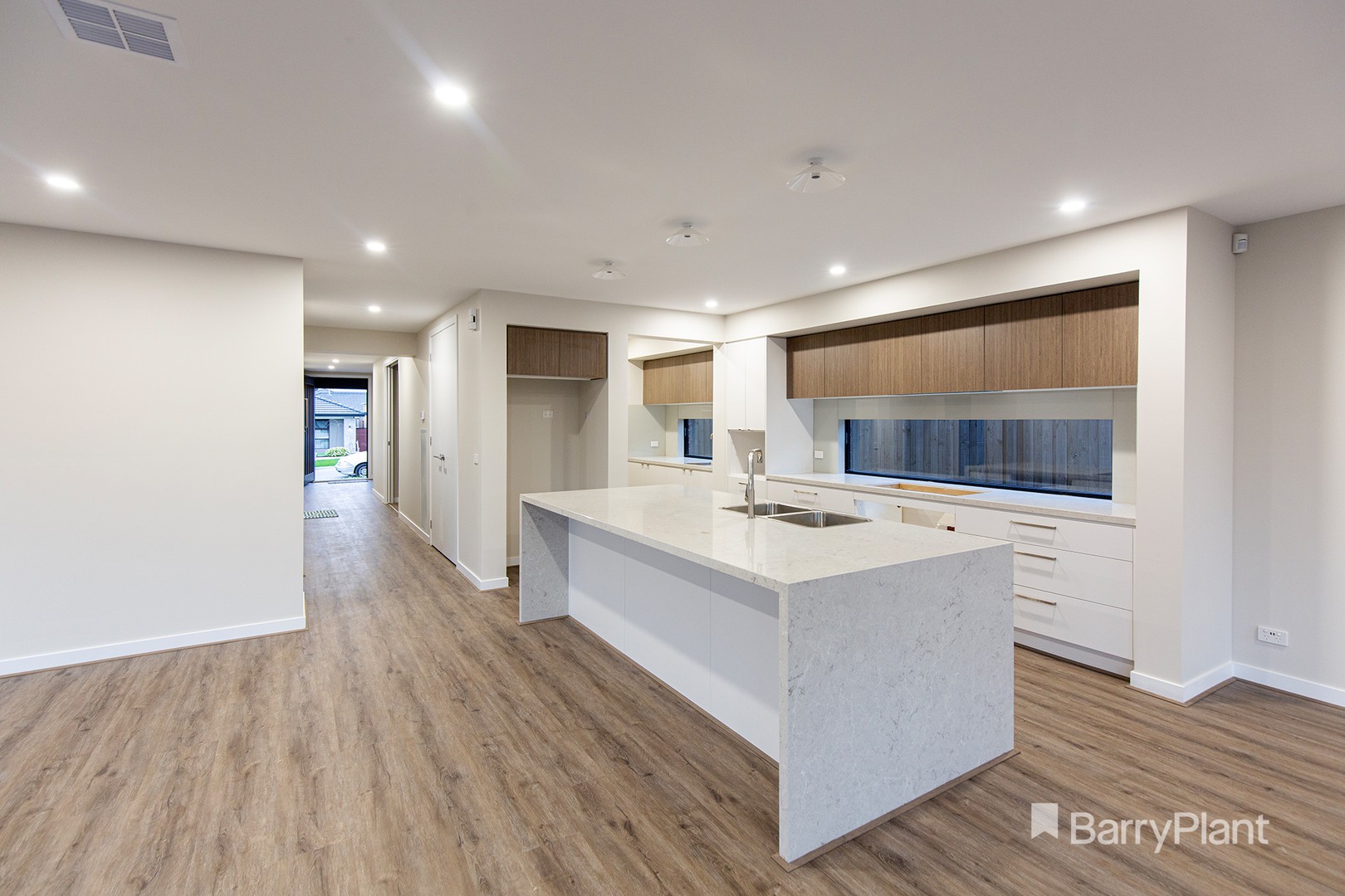 10 Berringarra Road, Officer, VIC 3809, Officer - Thumbnail 3