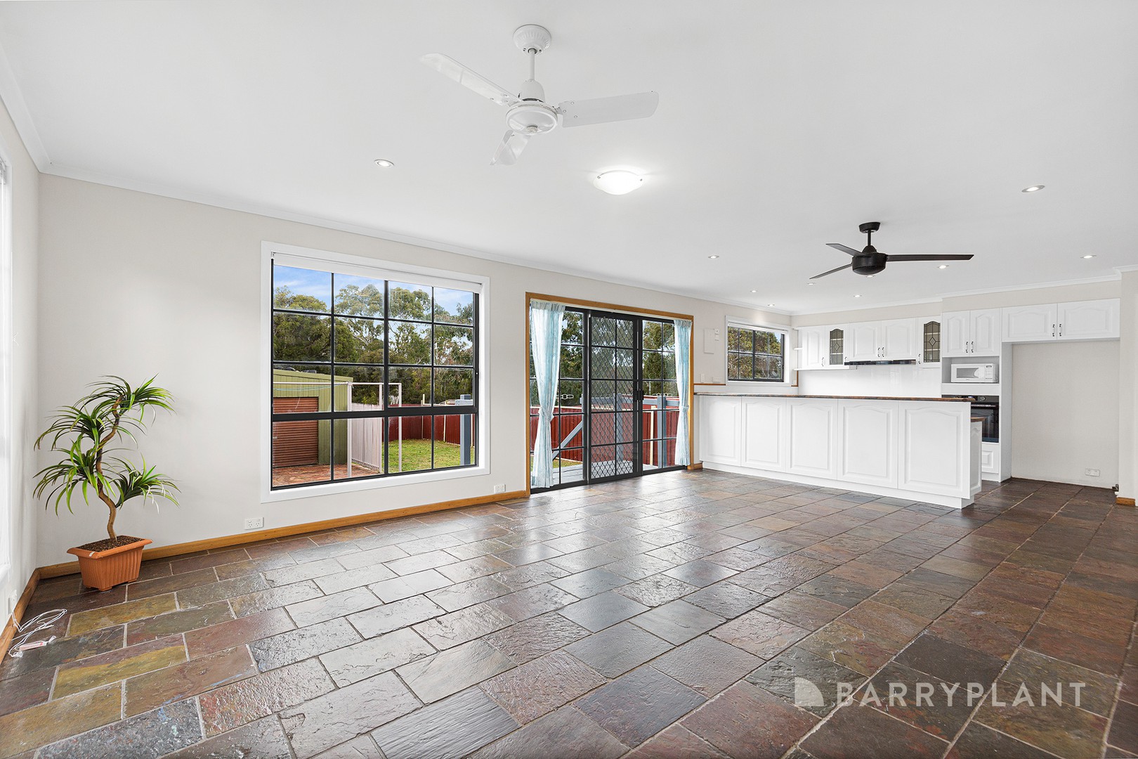 10 Beulah Street, Broadmeadows, VIC 3047, Broadmeadows - Thumbnail 3