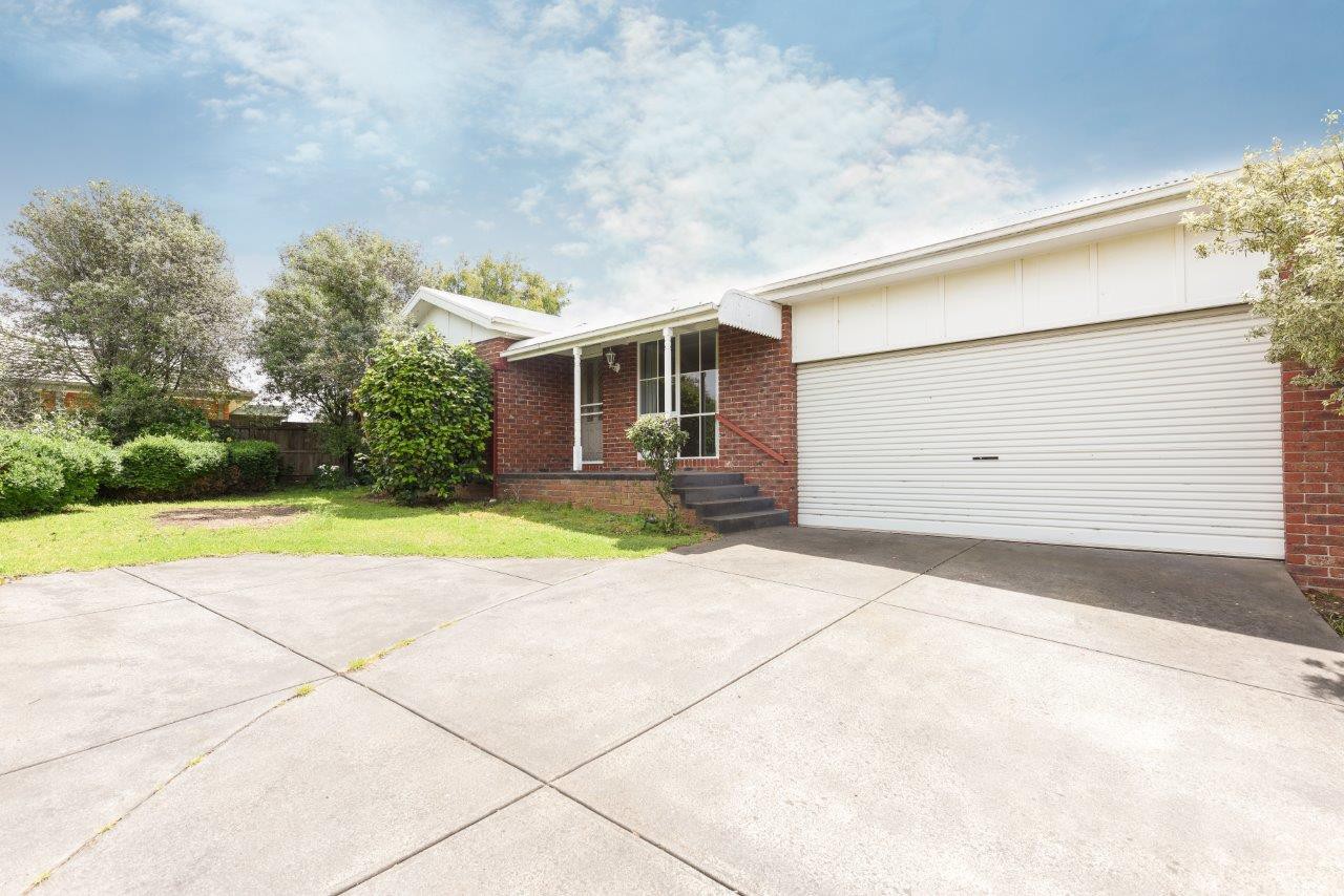 10 Bianca Court, Mornington, VIC 3931 - Thumbnail 1 - 22/10/2021