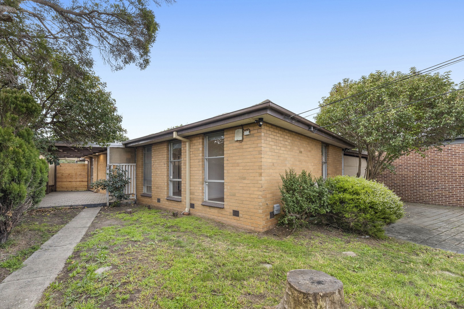10 Bickley Court, Sunshine West, VIC 3020 - Thumbnail 2 - 06/08/2026