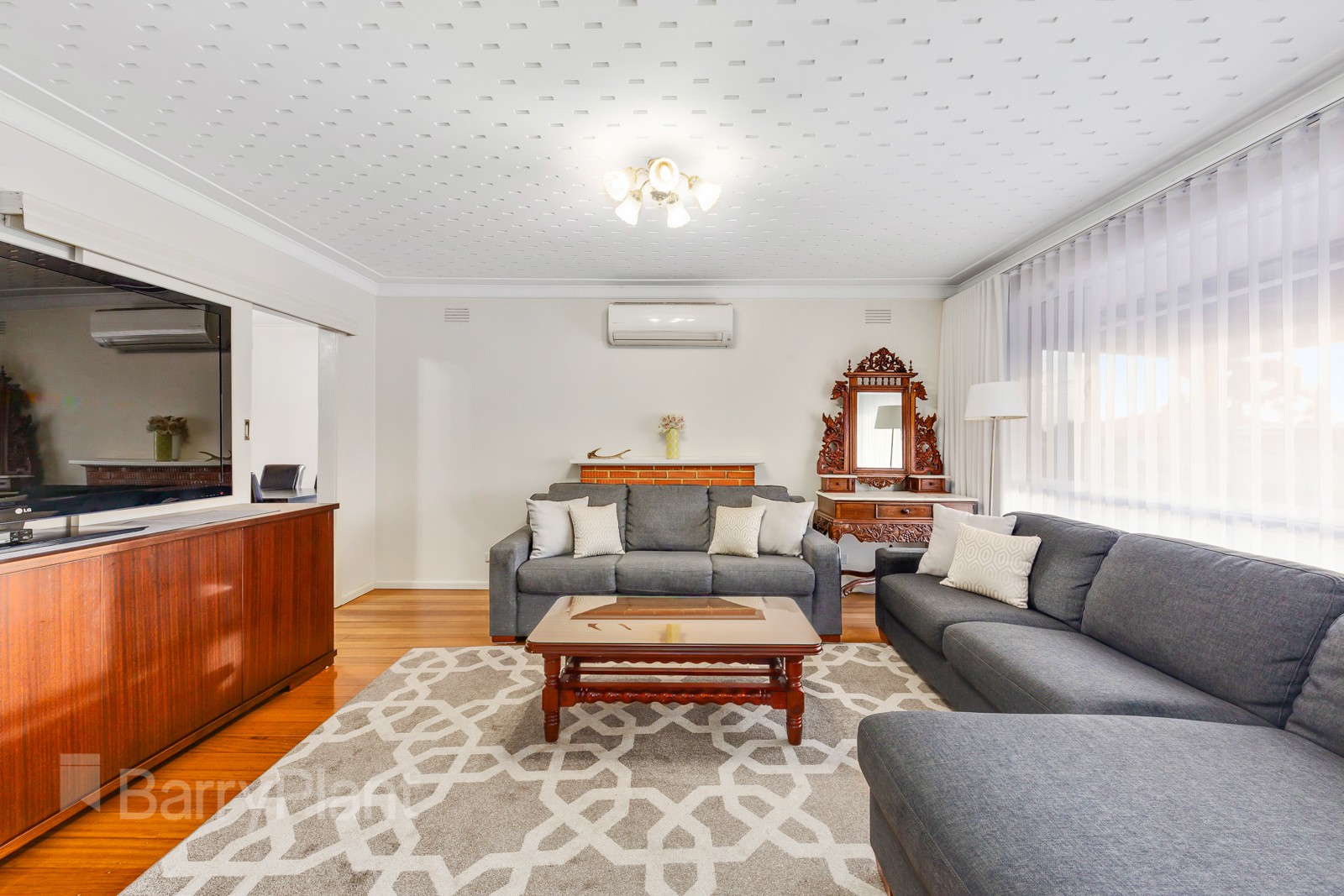 10 Blendon Avenue, St Albans, VIC 3021, St Albans - Thumbnail 3