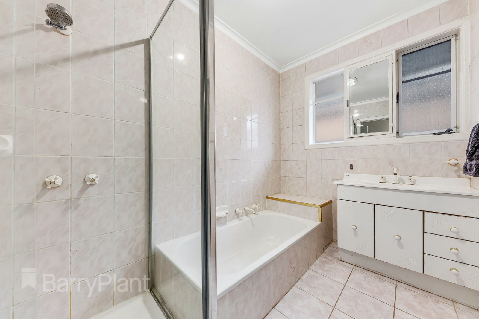 10 Blendon Avenue, St Albans, VIC 3021, St Albans - Thumbnail 7