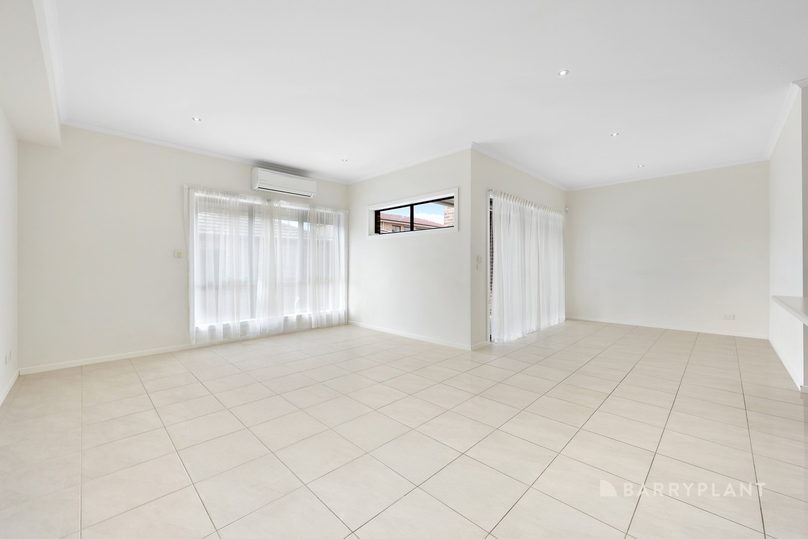 10 Bonniebird Lane, South Morang, VIC 3752, South Morang - Thumbnail 5