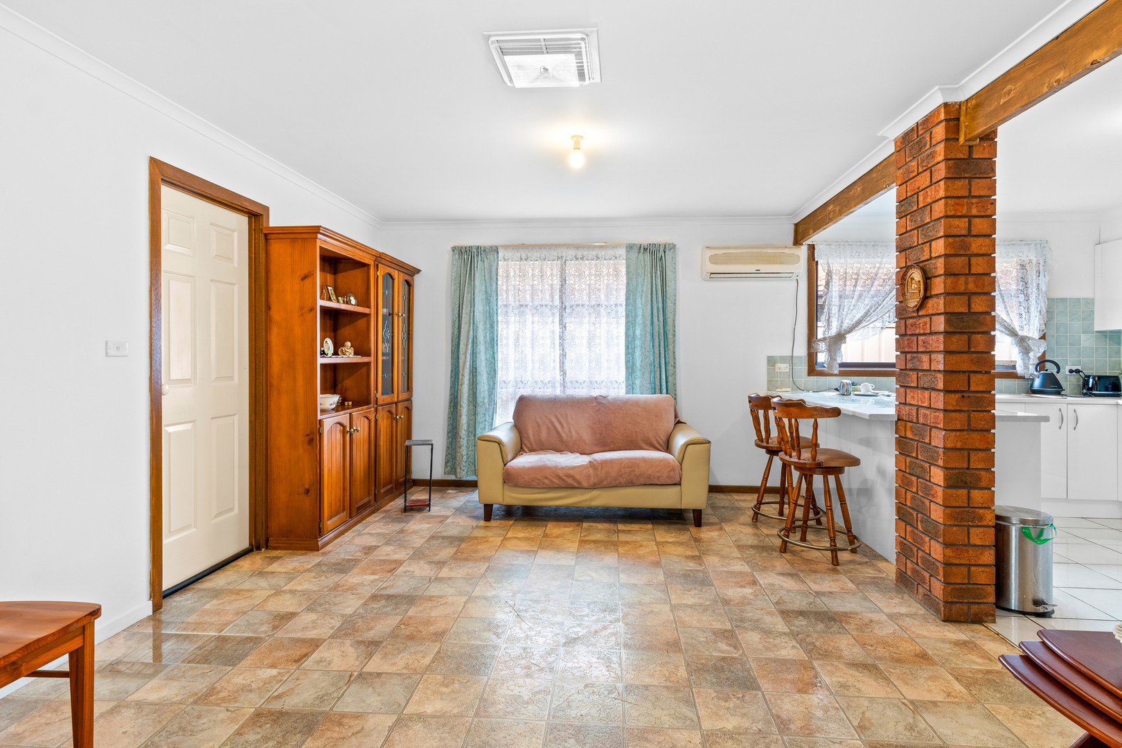 10 Branston Road, St Albans, VIC 3021, St Albans - Thumbnail 5