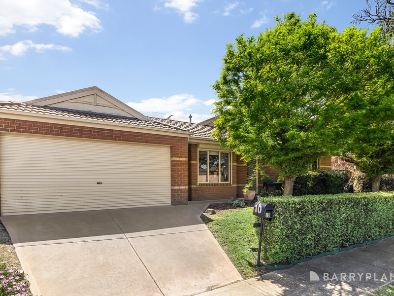 10 Breamlea Way, Cranbourne West, VIC 3977 - Image - 22/10/2026