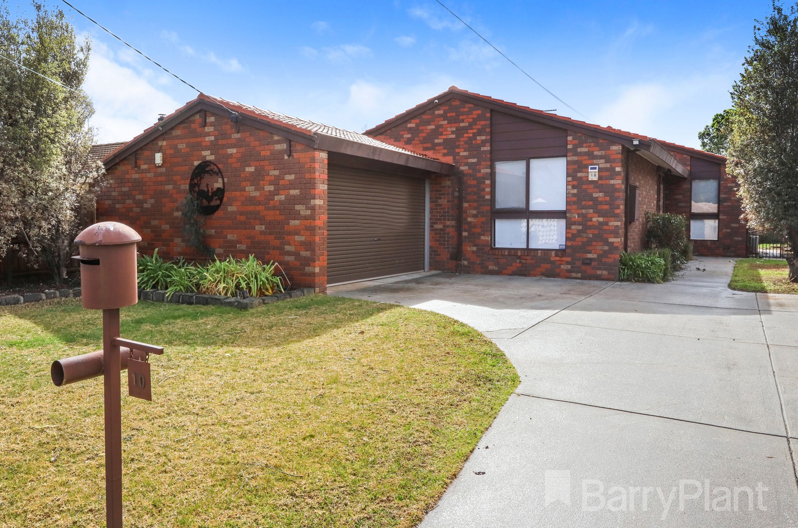 10 Bridgeford Crescent, Melton South, VIC 3338, Melton South - Thumbnail 2