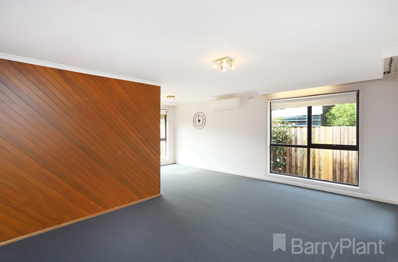 10 Bridgeford Crescent, Melton South, VIC 3338, Melton South - Thumbnail 3