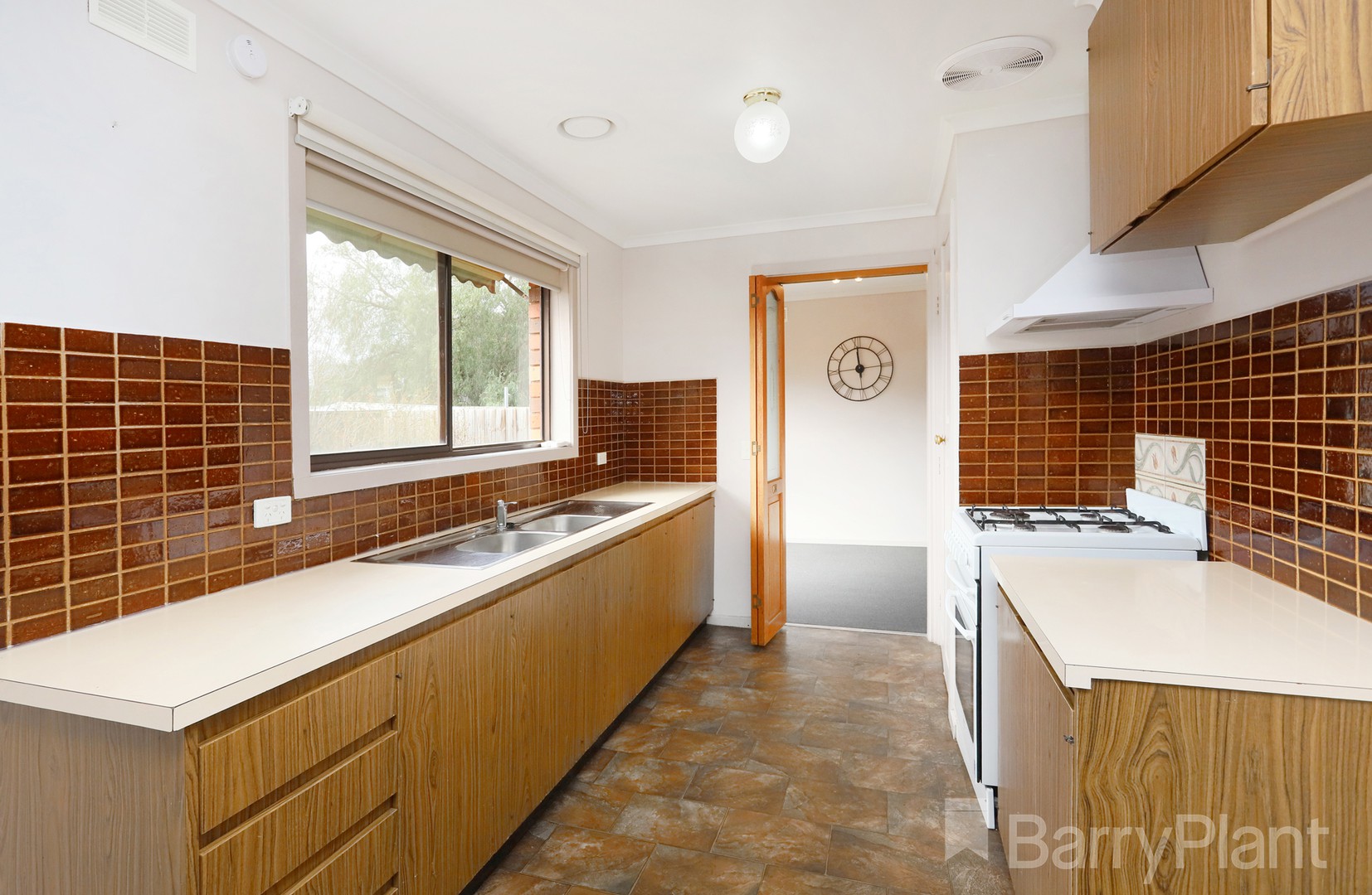 10 Bridgeford Crescent, Melton South, VIC 3338, Melton South - Thumbnail 5
