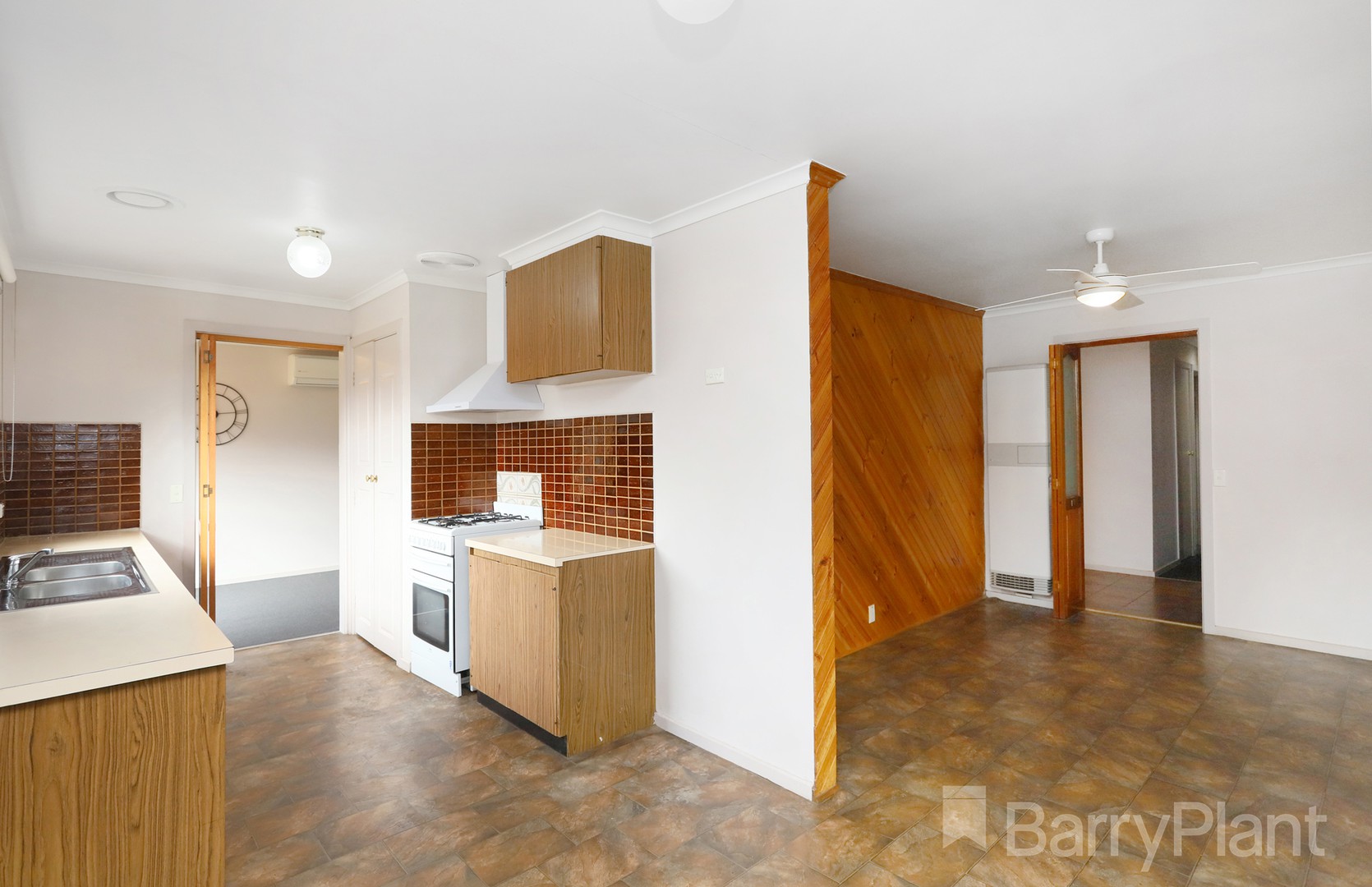 10 Bridgeford Crescent, Melton South, VIC 3338, Melton South - Thumbnail 6