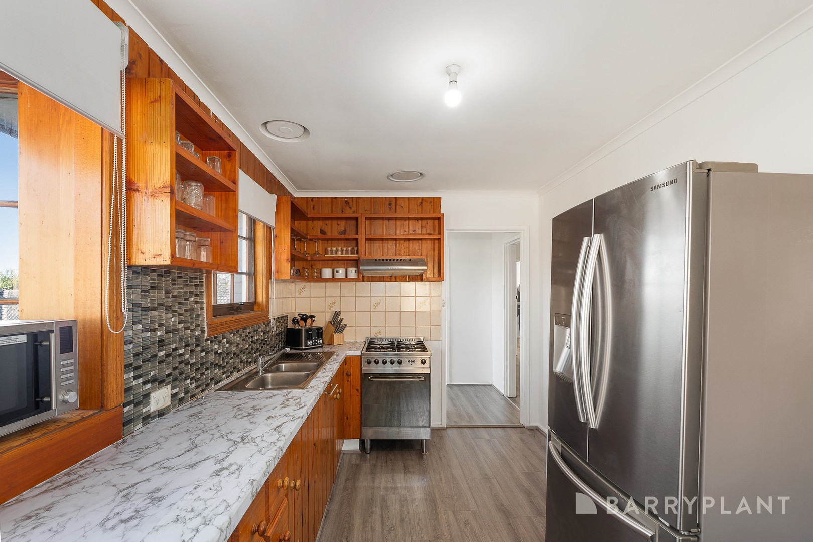 10 Bridges Avenue, Mooroolbark, VIC 3138, Mooroolbark - Thumbnail 2