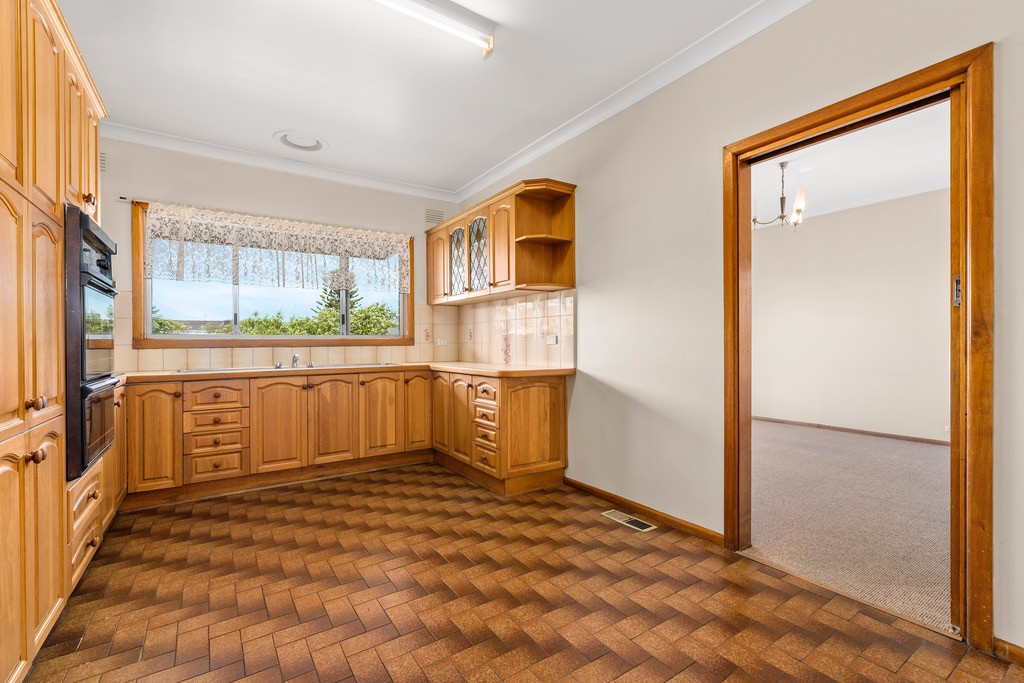 10 Bruce  Street, Bulleen, VIC 3105 - Thumbnail 1 - 29/09/2021