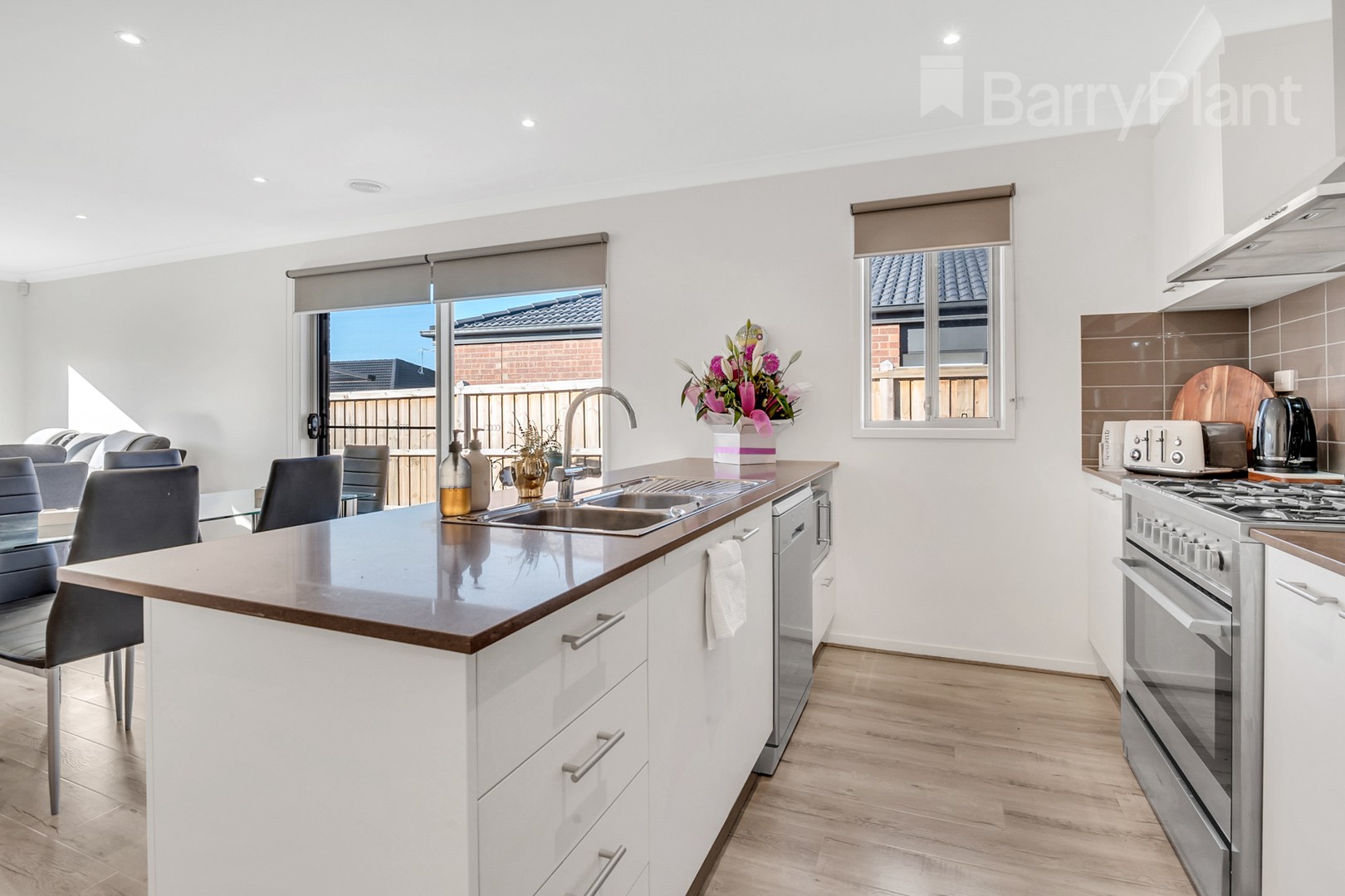 10 Burlington Entrance, Mickleham, VIC 3064, Mickleham - Thumbnail 5