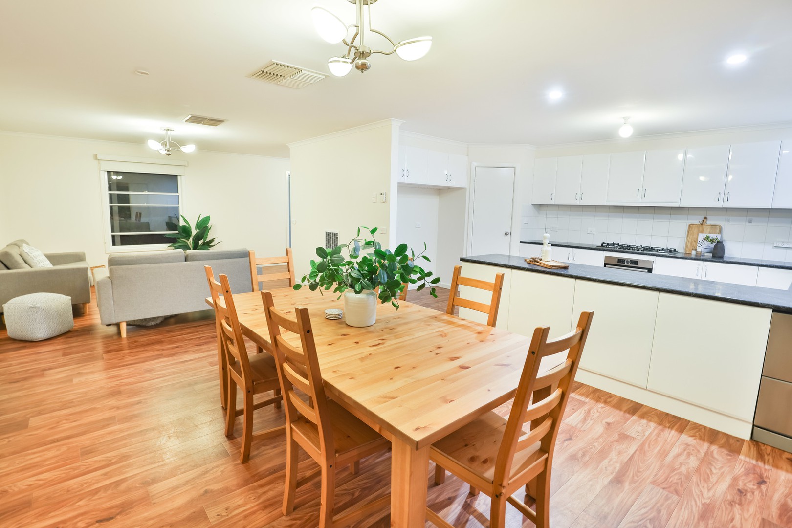 10 Bushland Rise, Koorlong, VIC 3501, Koorlong - Thumbnail 3