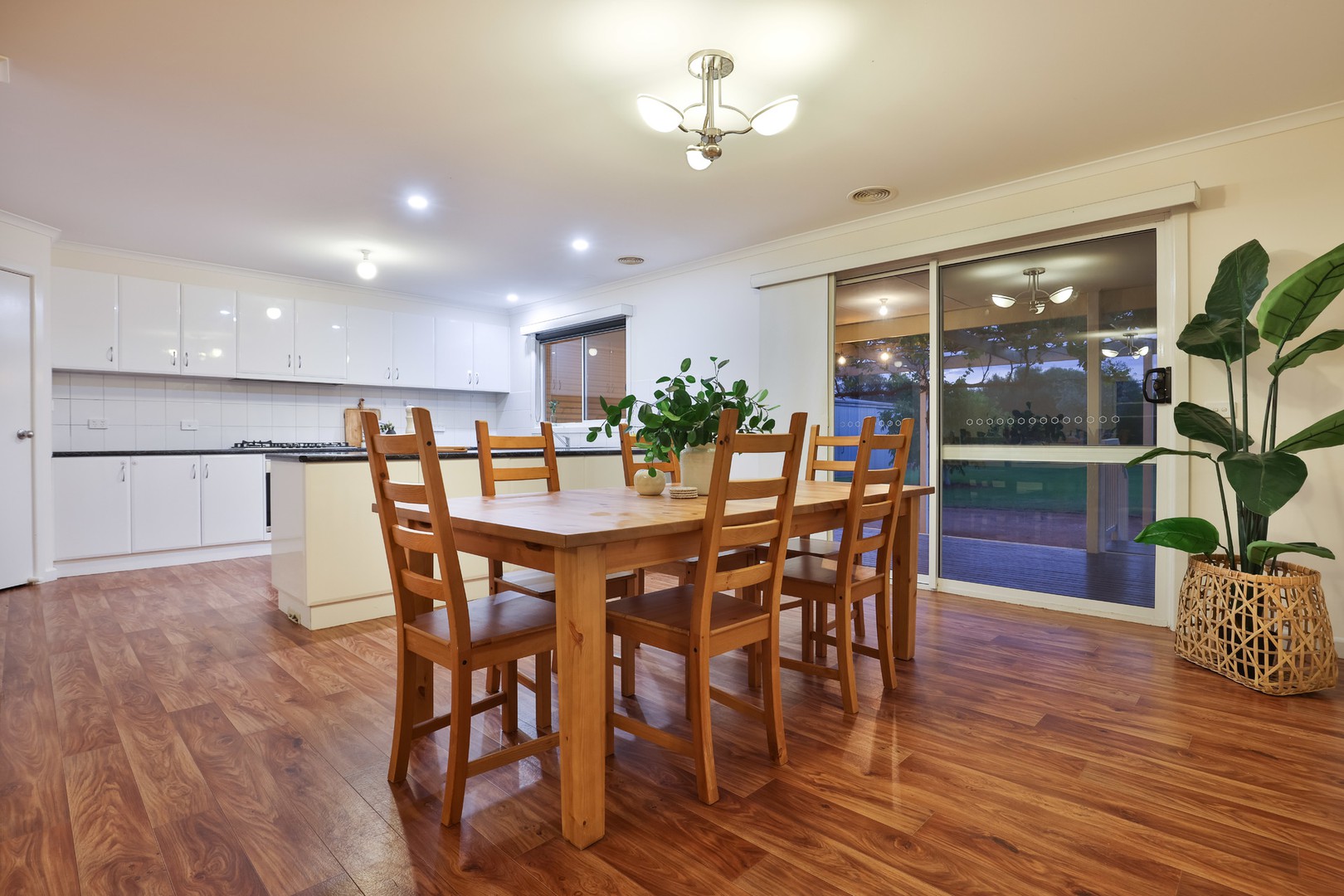 10 Bushland Rise, Koorlong, VIC 3501, Koorlong - Thumbnail 4
