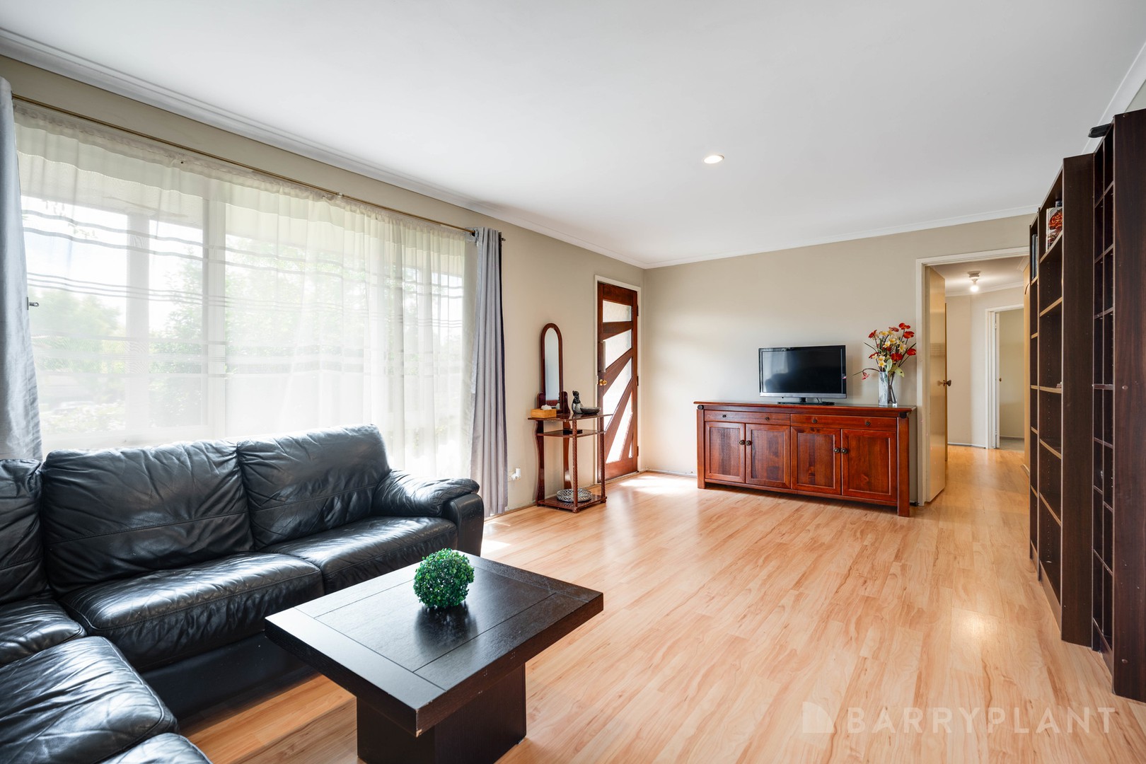 10 Bysouth Court, Pakenham, VIC 3810 - Thumbnail 2 - 13/05/2026