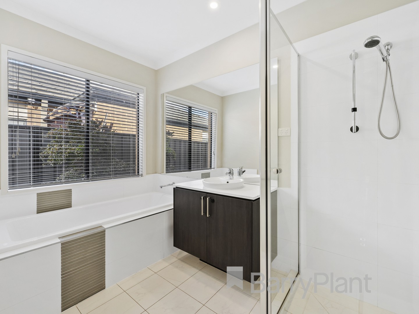 10 Cadell Avenue, Tarneit, VIC 3029, Tarneit - Thumbnail 2