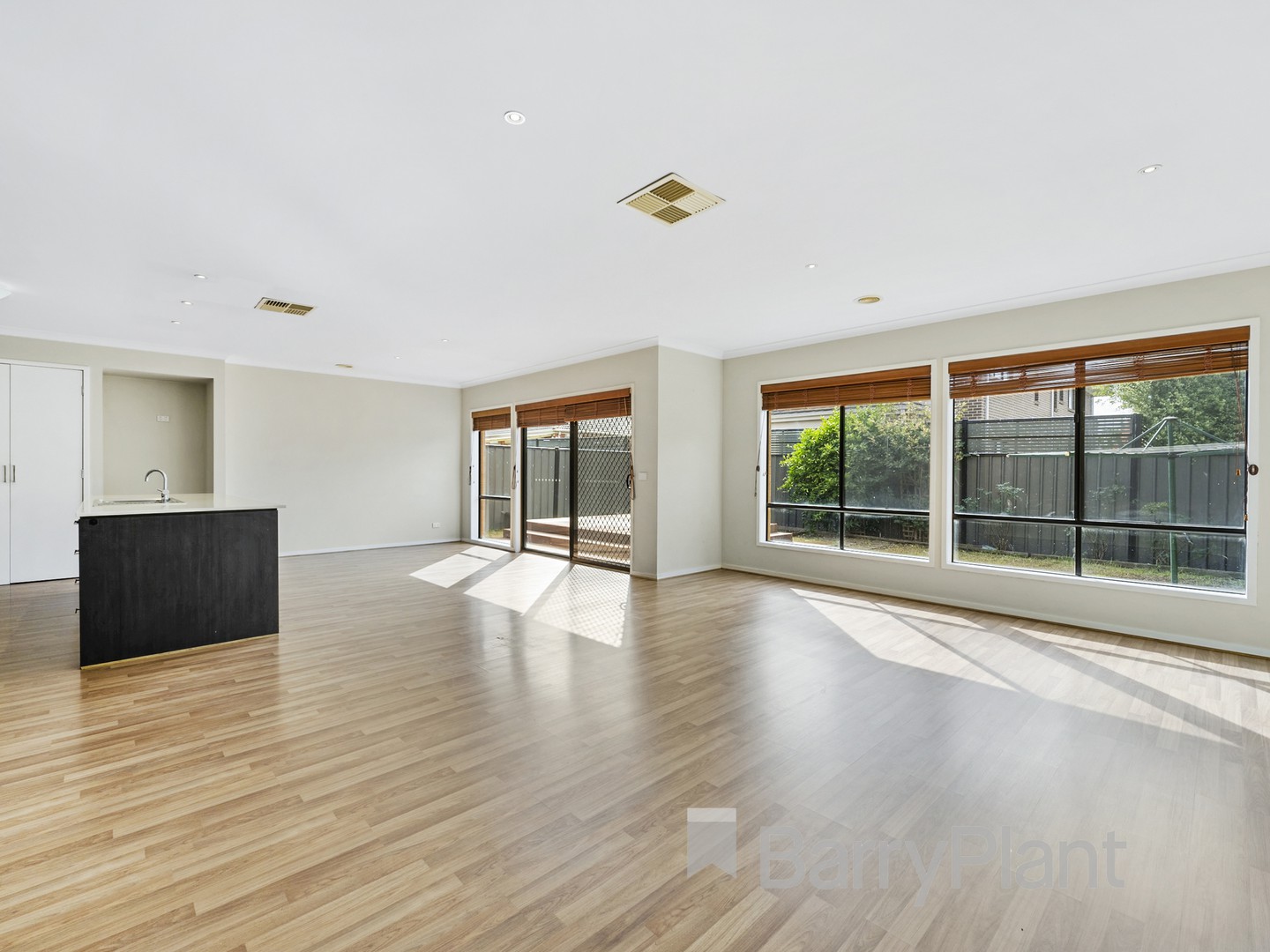 10 Cadell Avenue, Tarneit, VIC 3029, Tarneit - Thumbnail 3