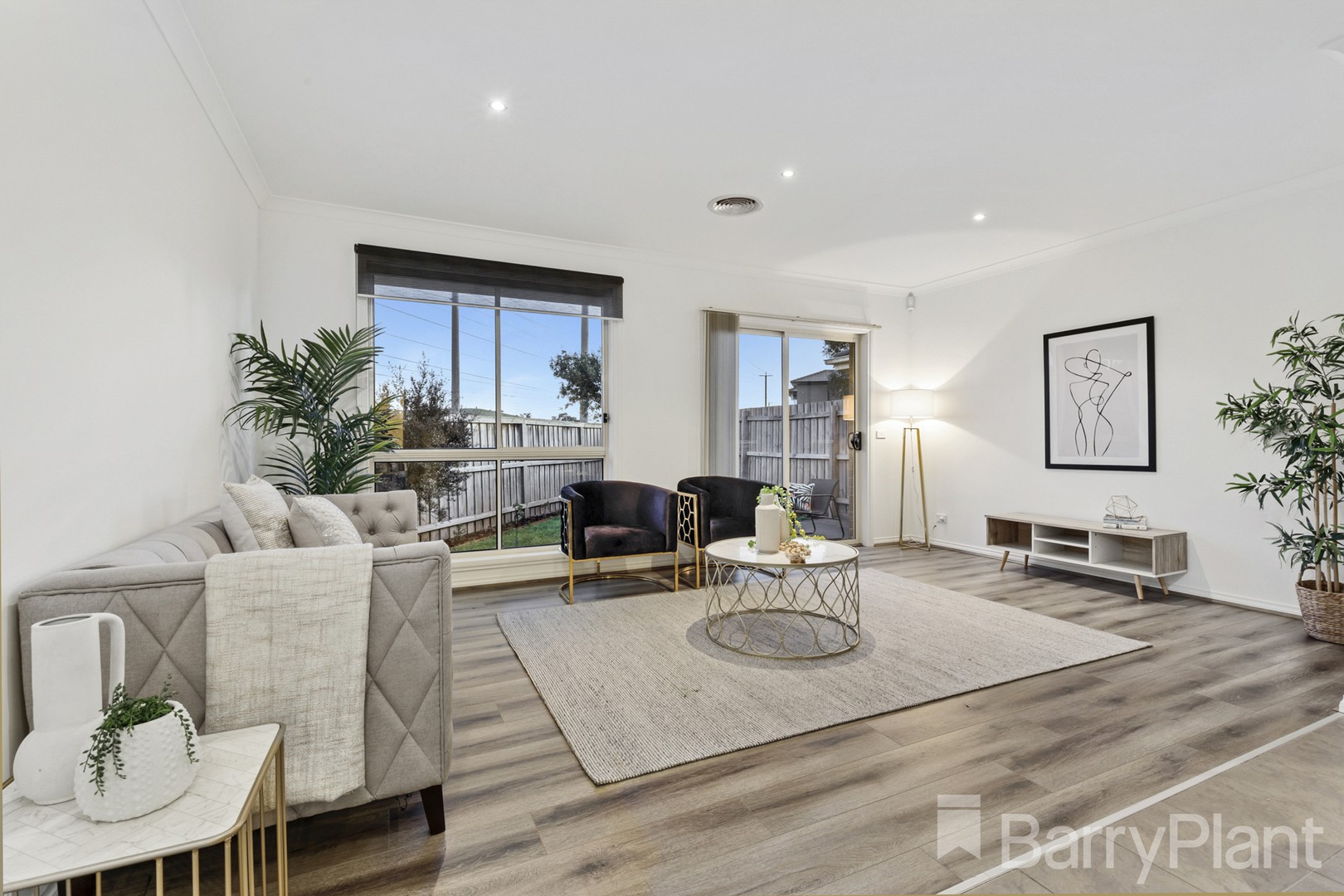 10 Camden Close, South Morang, VIC 3752, South Morang - Thumbnail 2