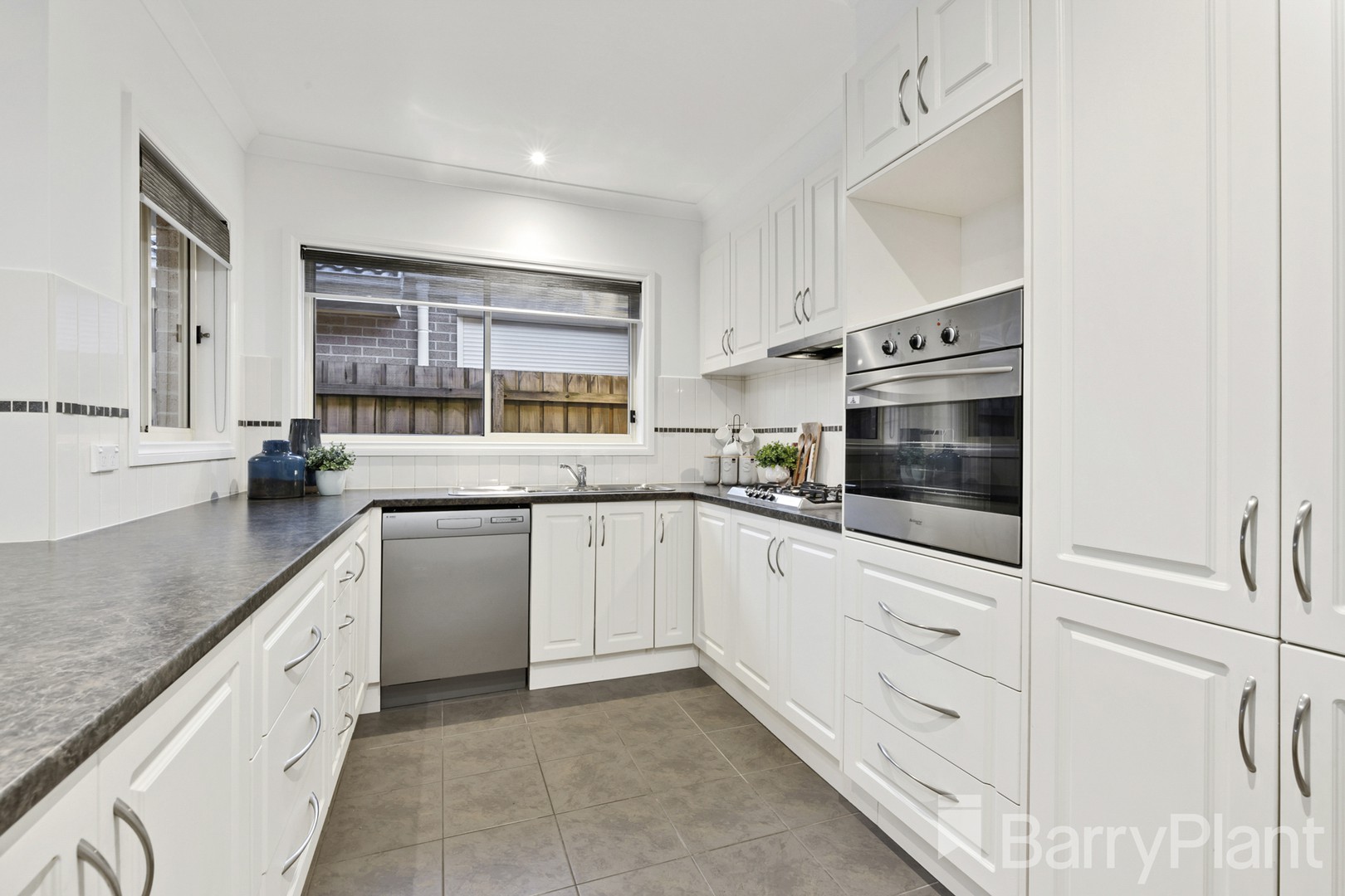 10 Camden Close, South Morang, VIC 3752, South Morang - Thumbnail 4