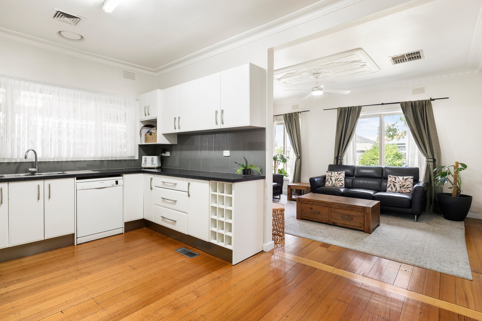 10 Caringa Street, Pascoe Vale, VIC 3044, Pascoe Vale - Thumbnail 4