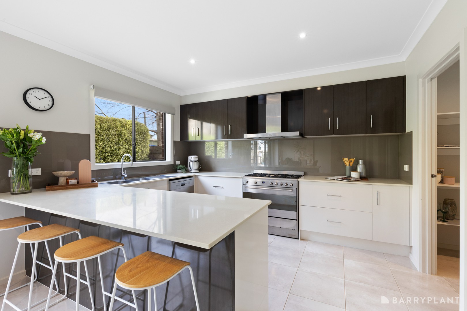10 Carlyle Street, Croydon, VIC 3136, Croydon - Thumbnail 2