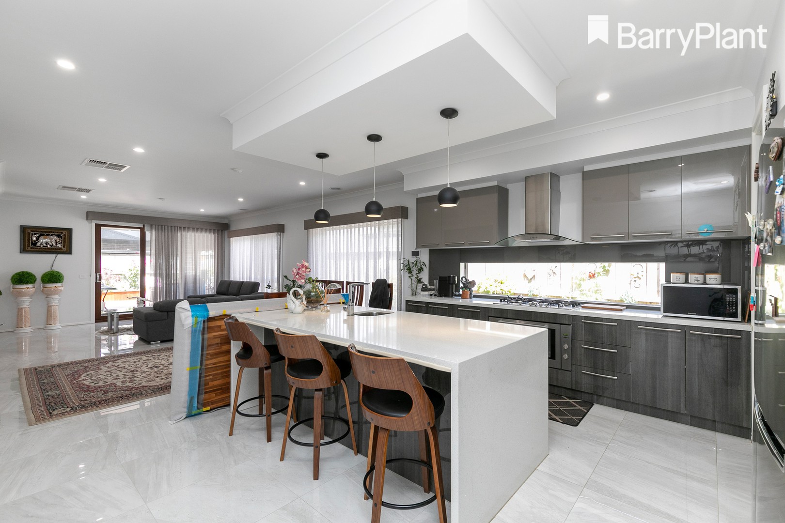 10 Carpathian Drive, Clyde North, VIC 3978, Clyde North - Thumbnail 2