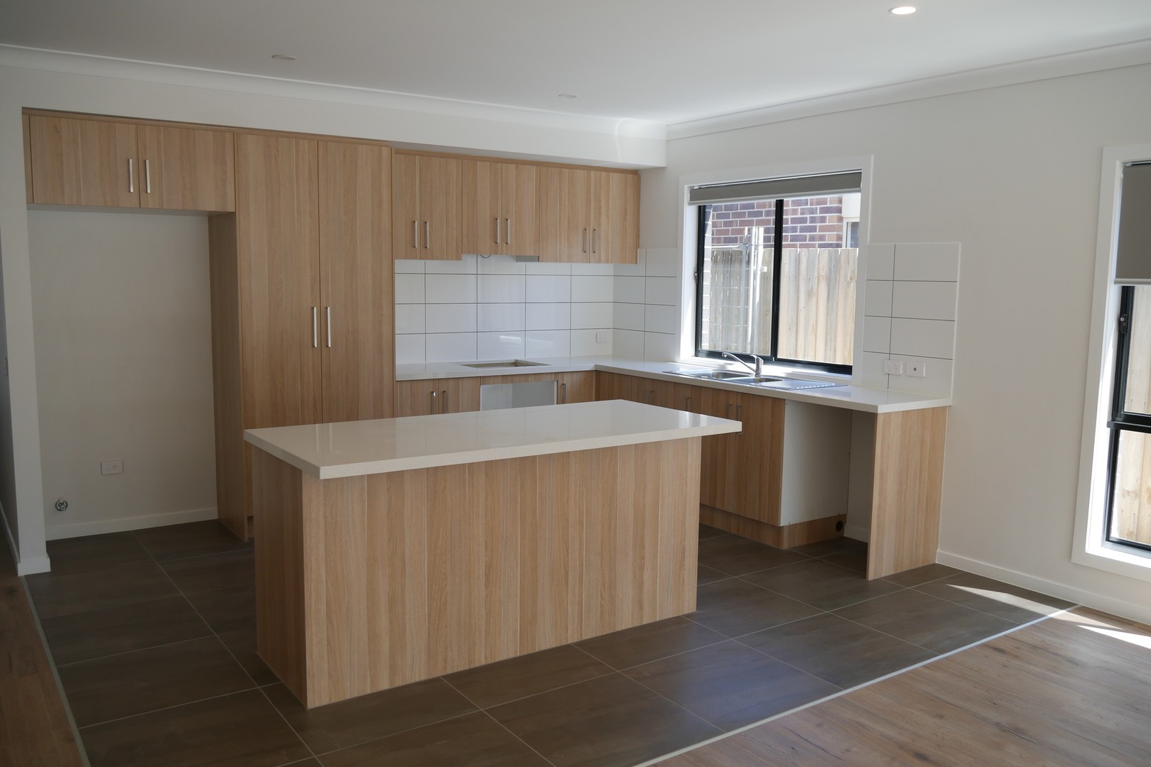 10 Carramar Drive, Harkness, VIC 3337, Harkness - Thumbnail 4