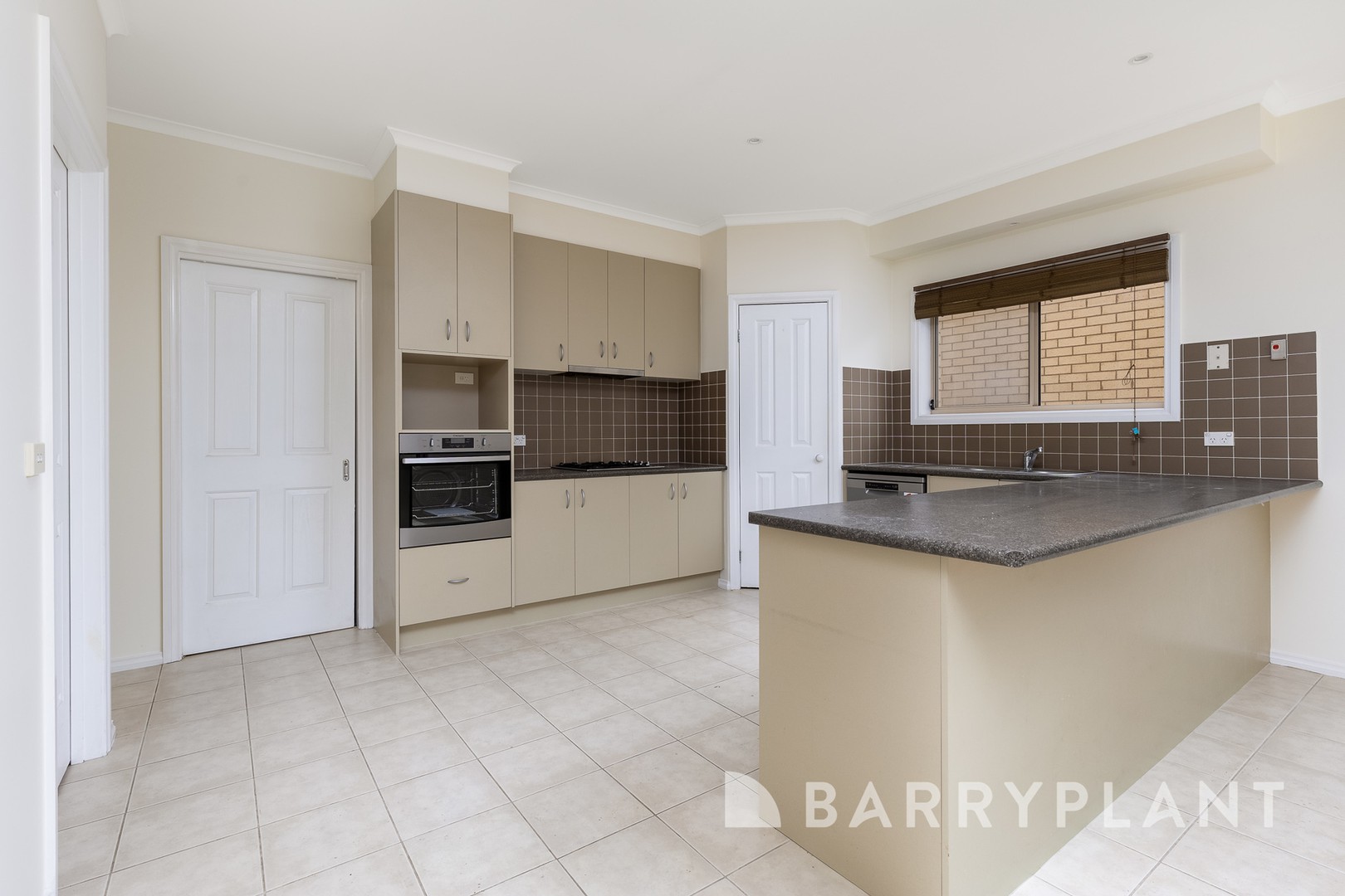 10 Cartier Walk, Sanctuary Lakes, VIC 3030, Point Cook - Thumbnail 7