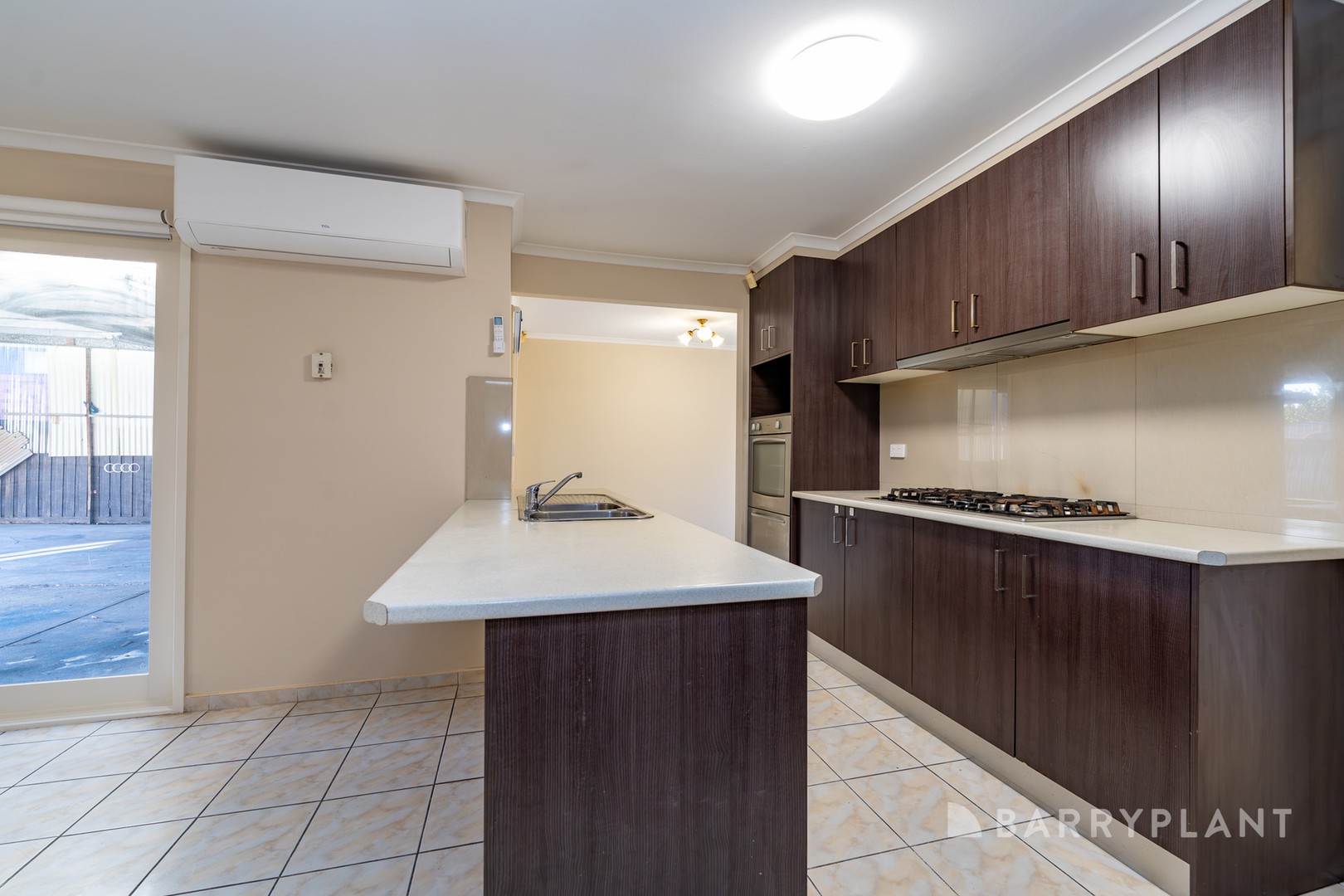 10 Cassinia Crescent, Meadow Heights, VIC 3048, Meadow Heights - Thumbnail 4