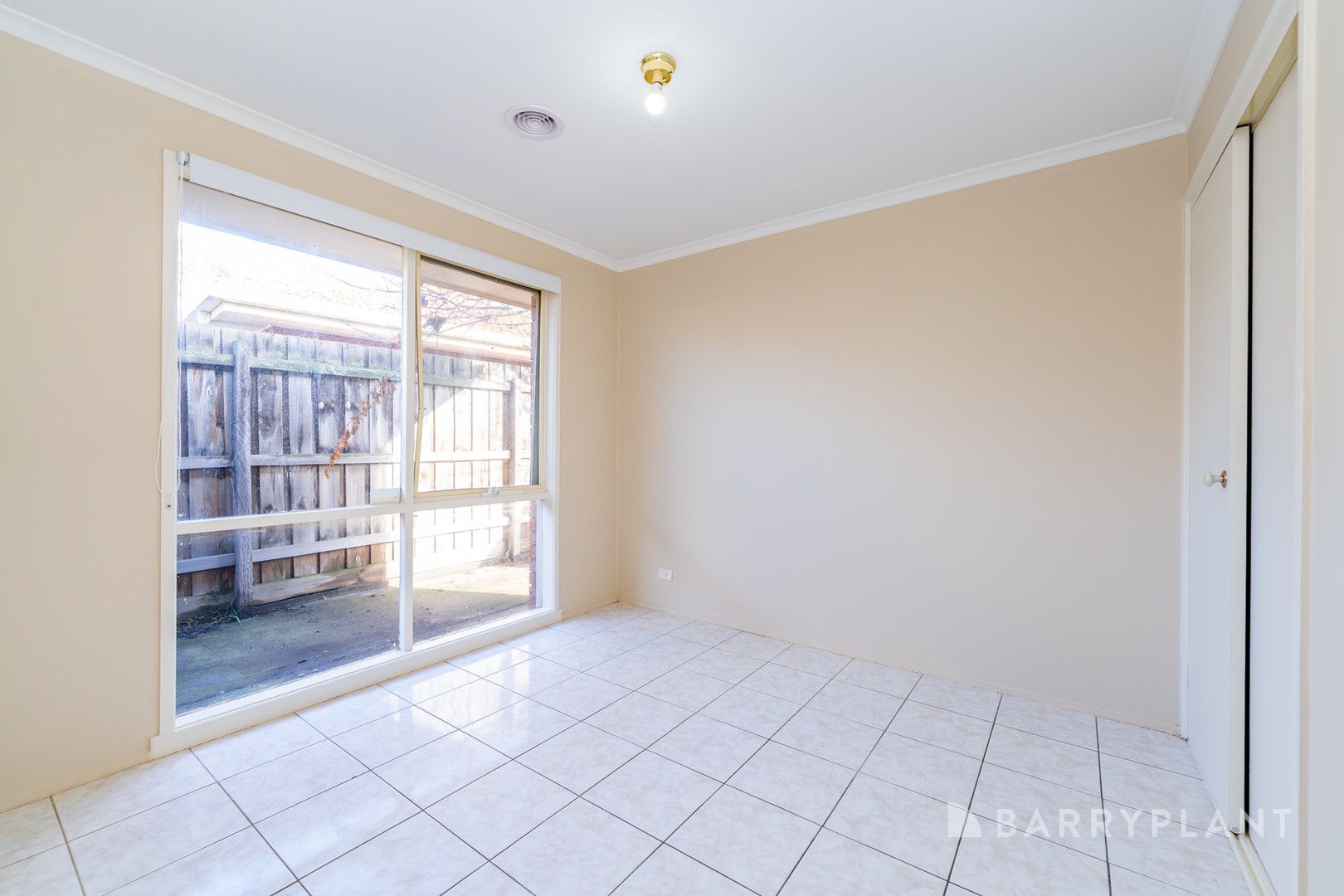 10 Cassinia Crescent, Meadow Heights, VIC 3048, Meadow Heights - Thumbnail 8