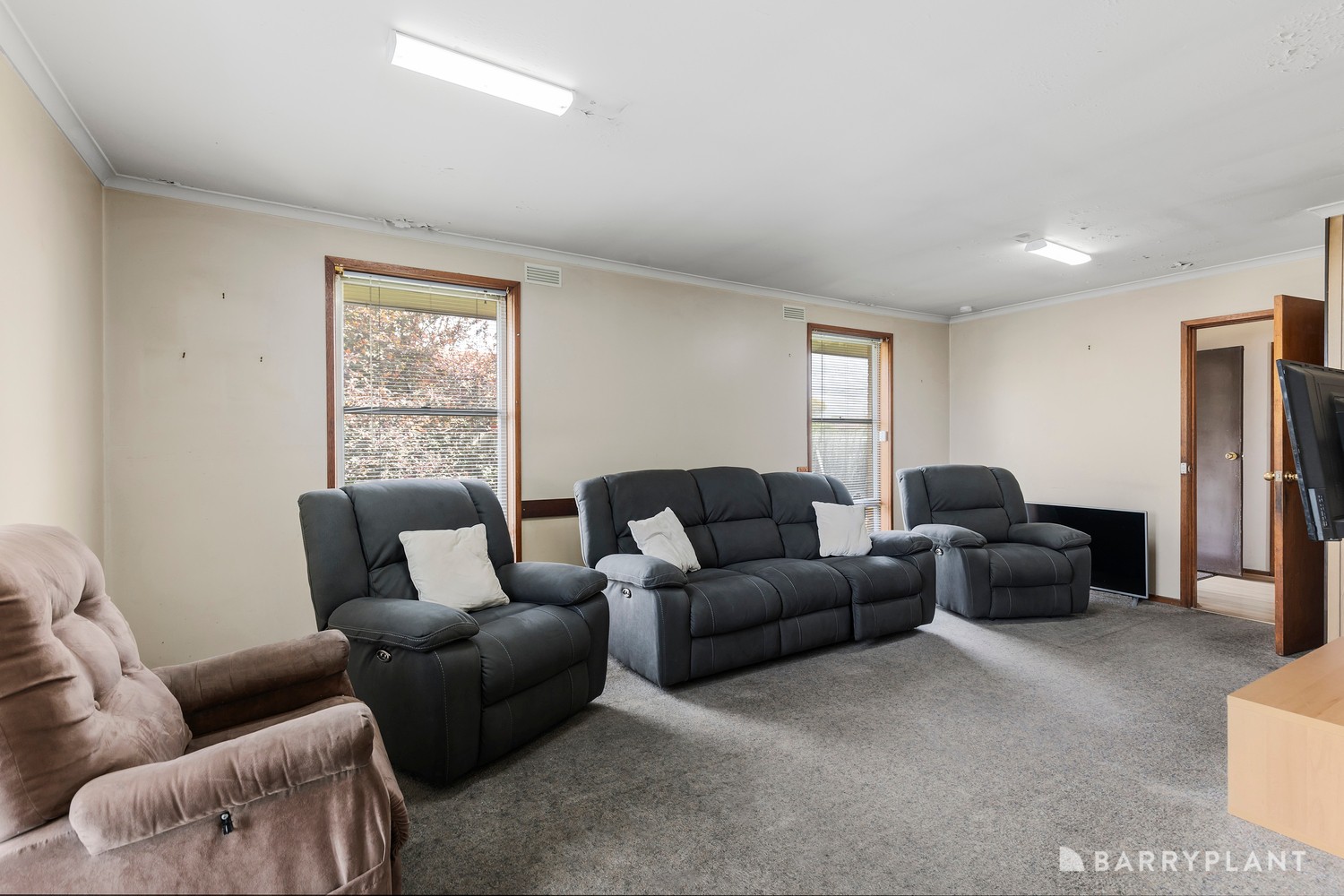 10 Cawood Drive, Sunshine West, VIC 3020, Sunshine West - Thumbnail 3