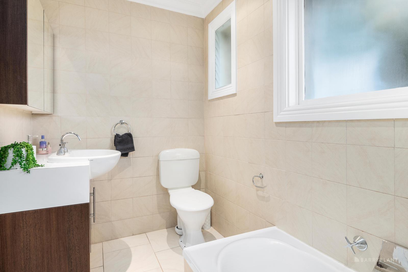 10 Centaur Grove, Doncaster East, VIC 3109, Doncaster East - Thumbnail 6