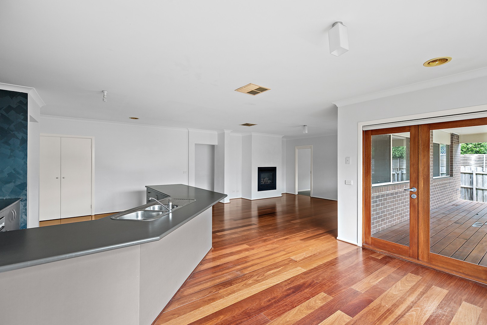 10 Charles Conder Place, Berwick, VIC 3806, Berwick - Thumbnail 3