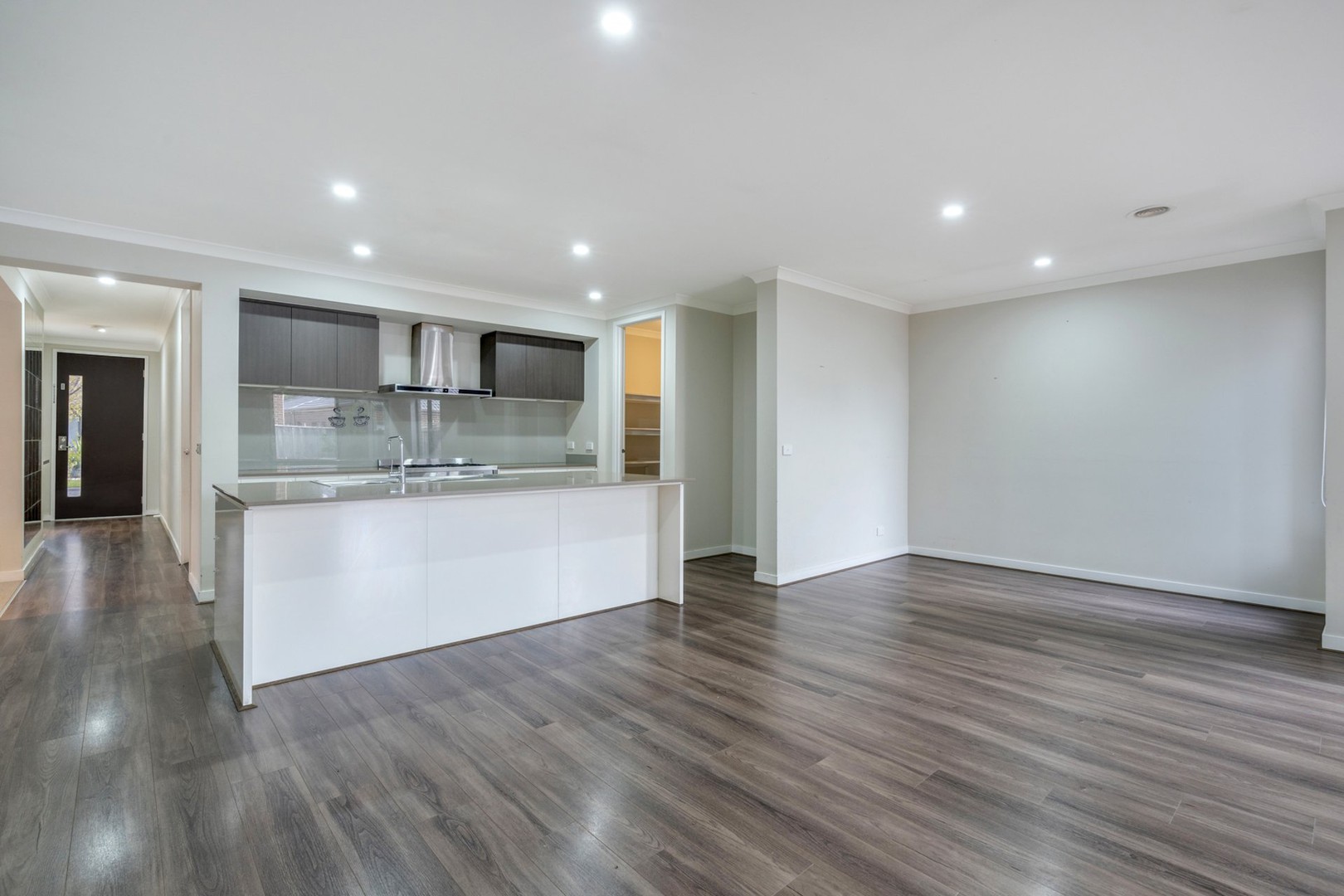 10 Chasseens Road, Wollert, VIC 3750 - Thumbnail 1 - 30/09/2026