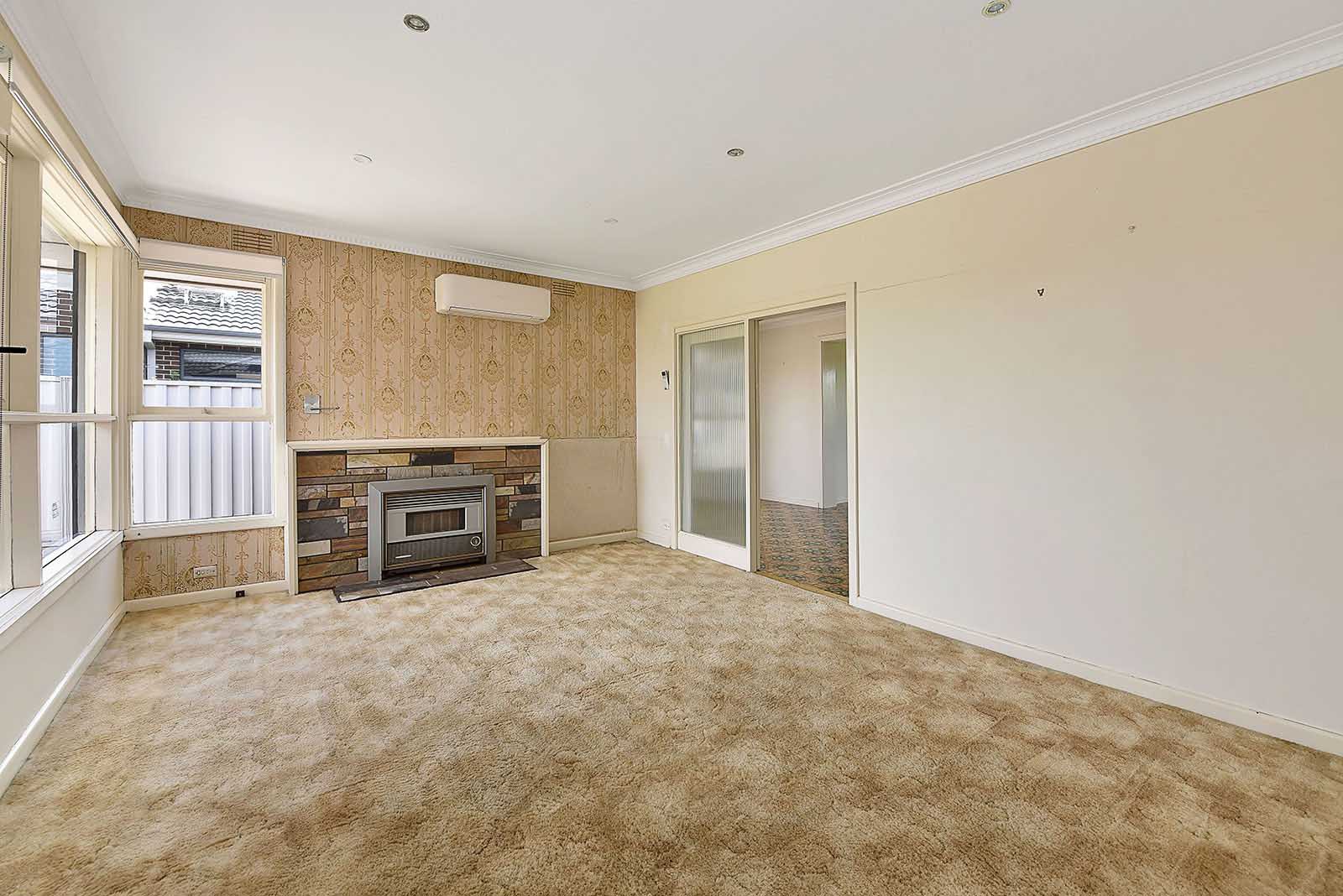 10 Chaumont Dr, Avondale Heights, VIC 3034 - Thumbnail 1 - 11/12/2024