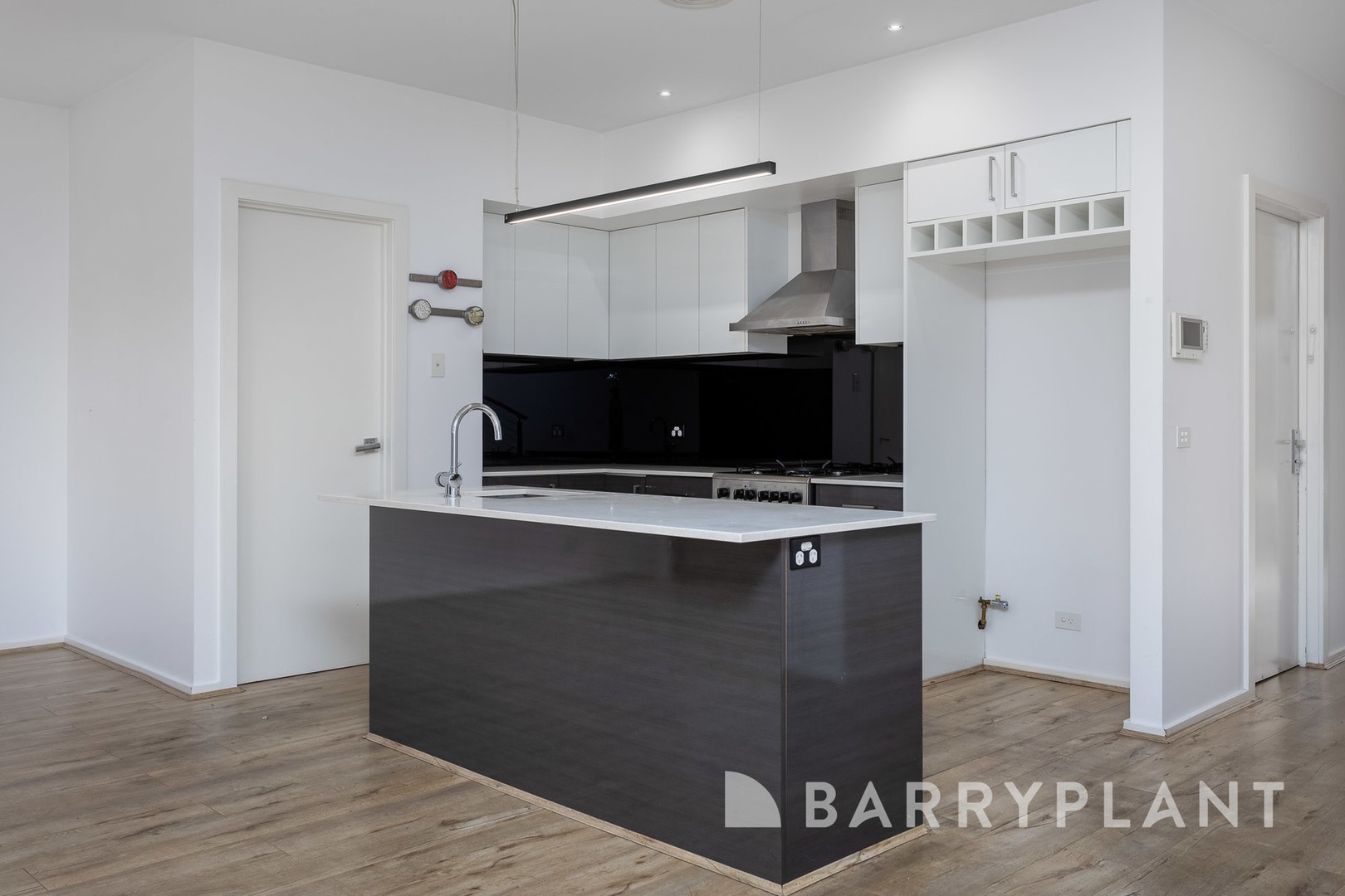 10 Chinook Way, Point Cook, VIC 3030, Point Cook - Thumbnail 2